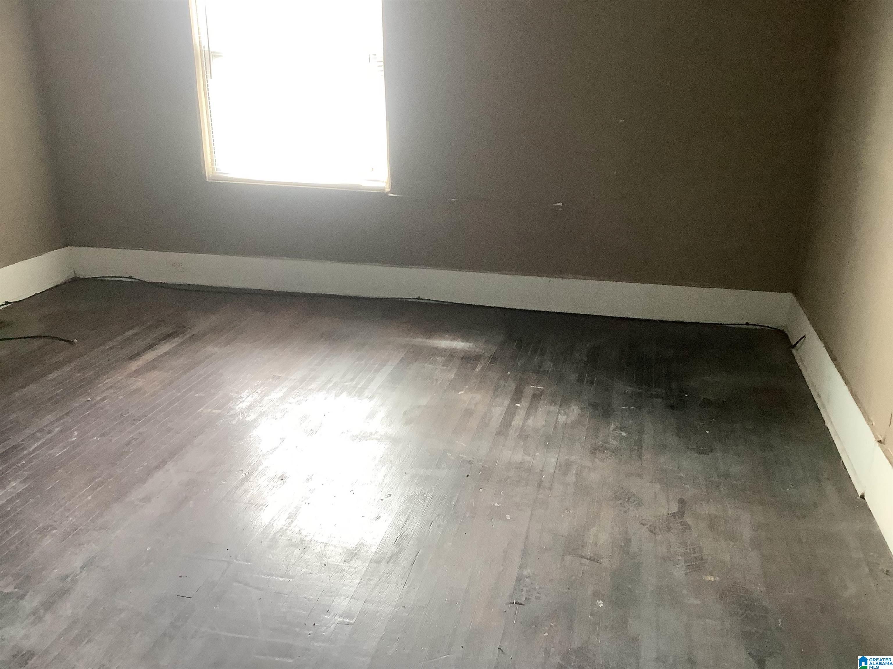 Photo 4 of Single family home for sale at 1612 Alabama Avenue Sw, Birmingham, AL 35211 | MLS# 21463378 | Listing updated on 2026-08-30