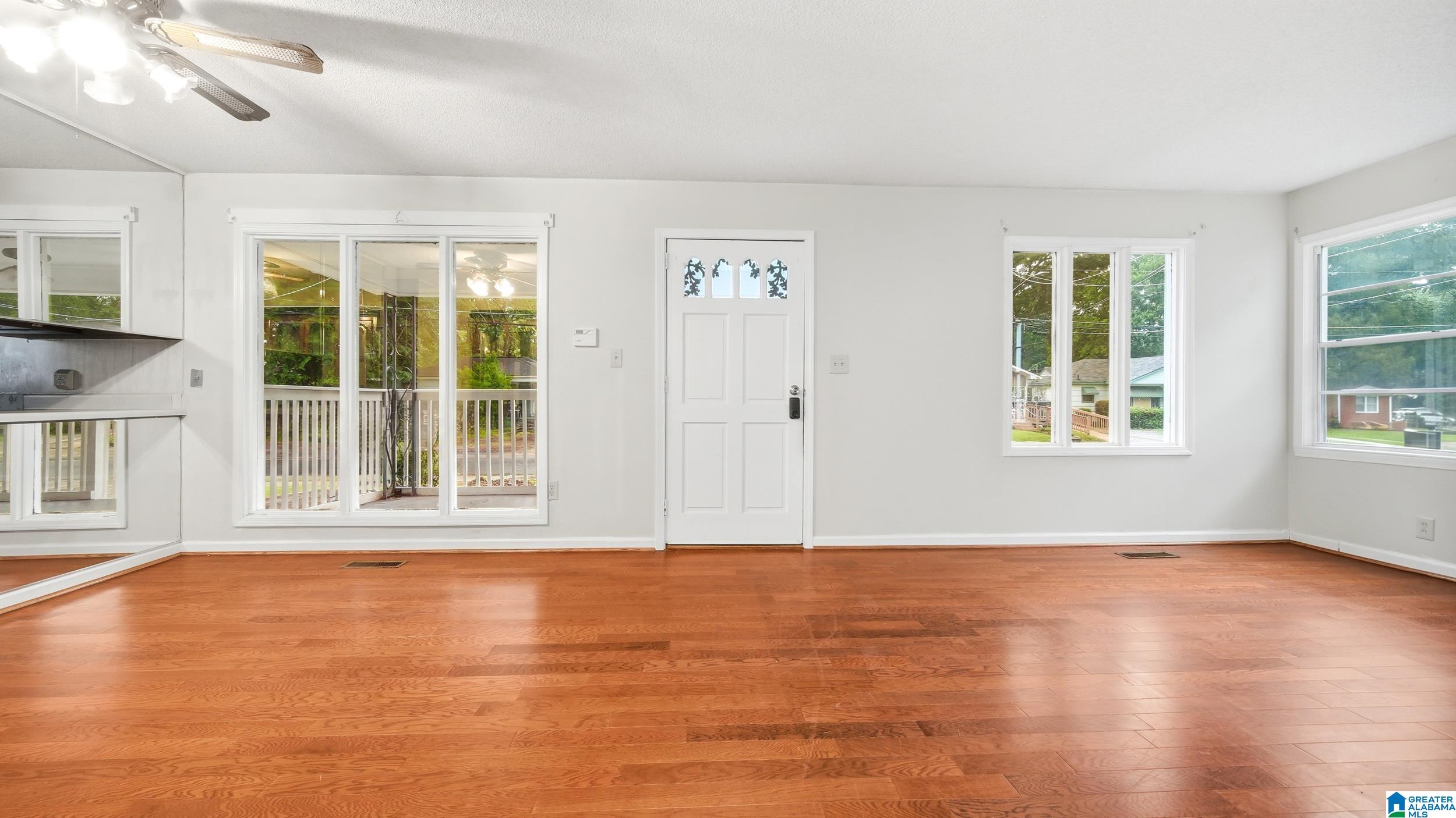 4th image of 1337 18Th Way Sw, Birmingham, AL 35211 | MLS# 21463390