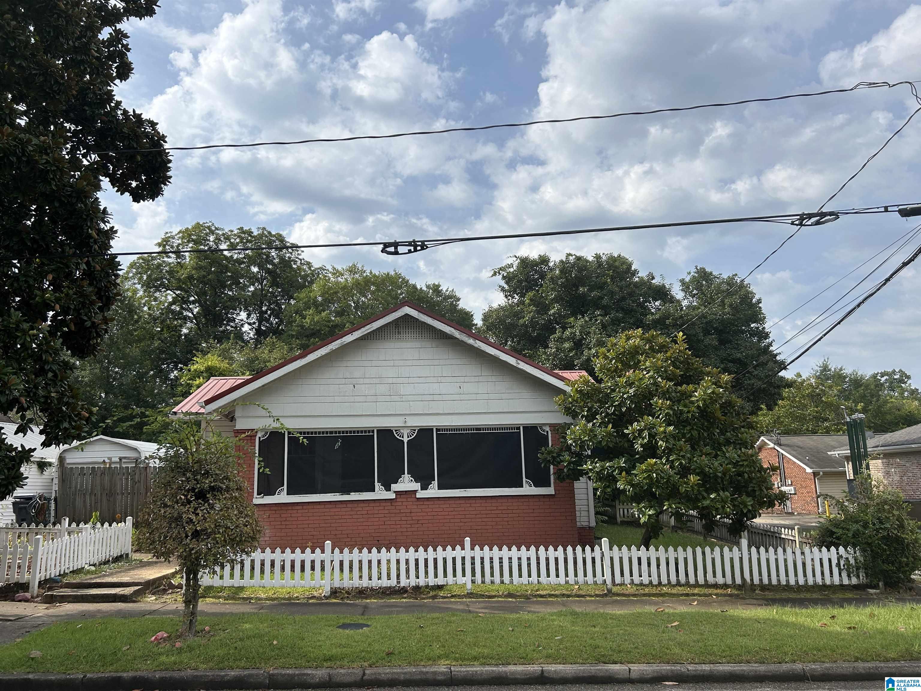 1st image of 318 E 16th Street, Anniston, AL 36207 | MLS# 21463454