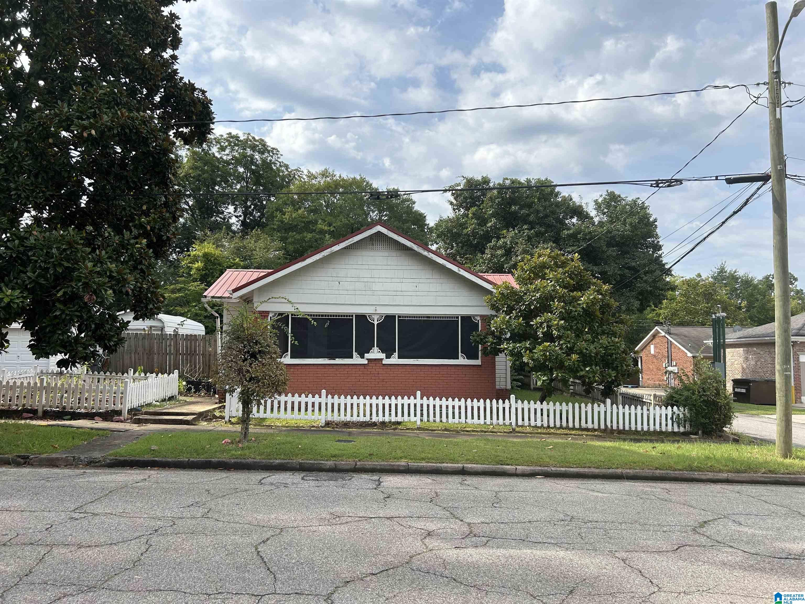 2nd image of 318 E 16th Street, Anniston, AL 36207 | MLS# 21463454