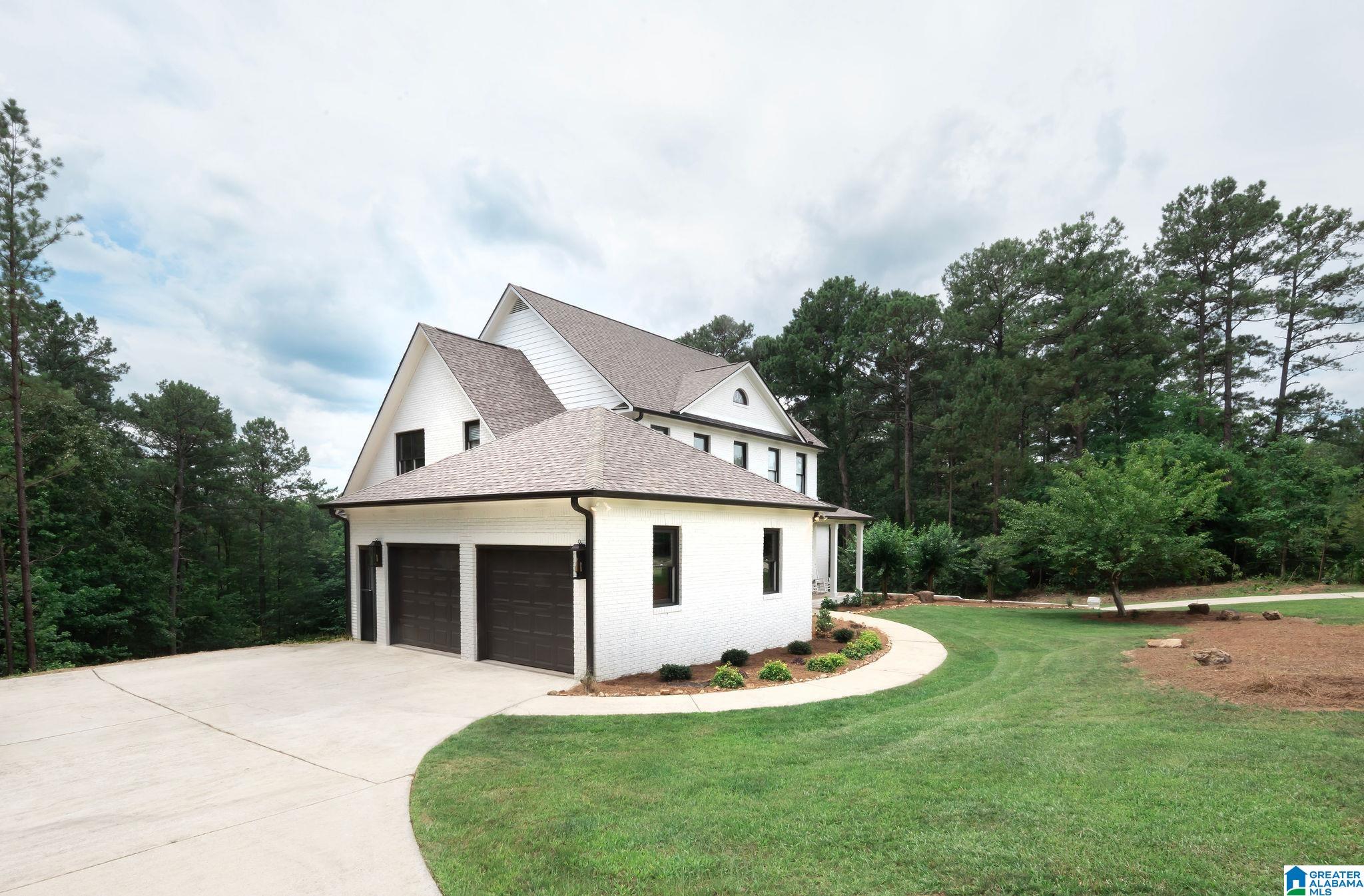 3rd image of 1083 Tara Dr, Columbiana, AL 35051 | MLS# 21463466