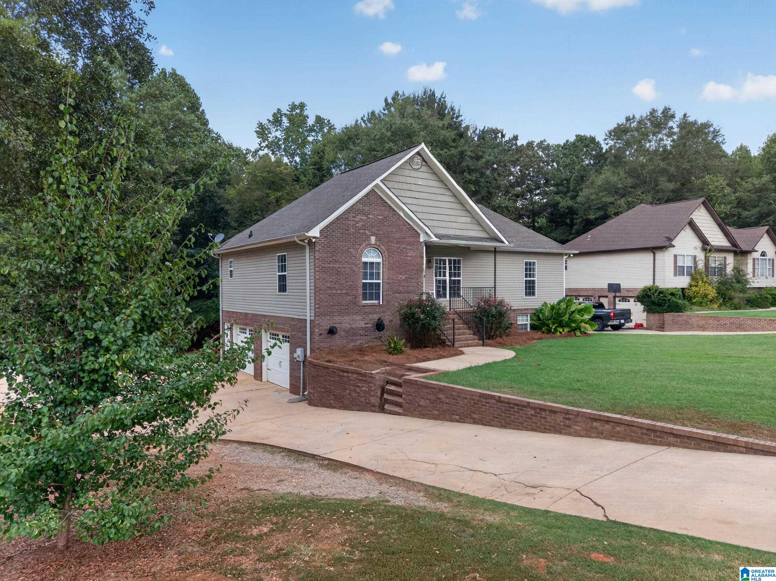 Photo 2 of Single family home for sale at 120 Trappers Way, Springville, AL 35146 | MLS# 21463514 | Listing updated on 2026-09-10