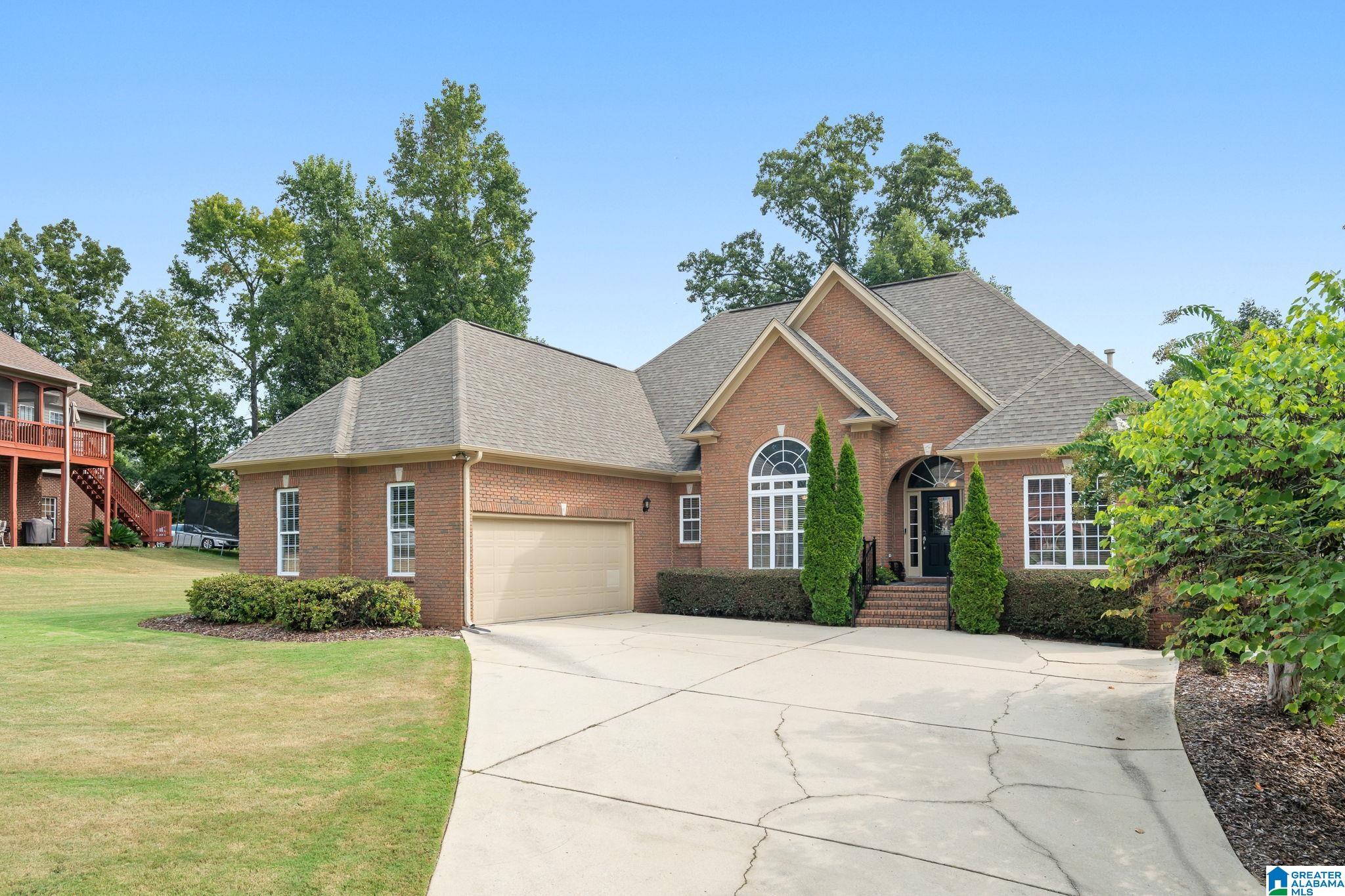 Photo 2 of Single family home for sale at 2640 Piedmont Dr, Helena, AL 35022 | MLS# 21463517 | Listing updated on 2026-09-14
