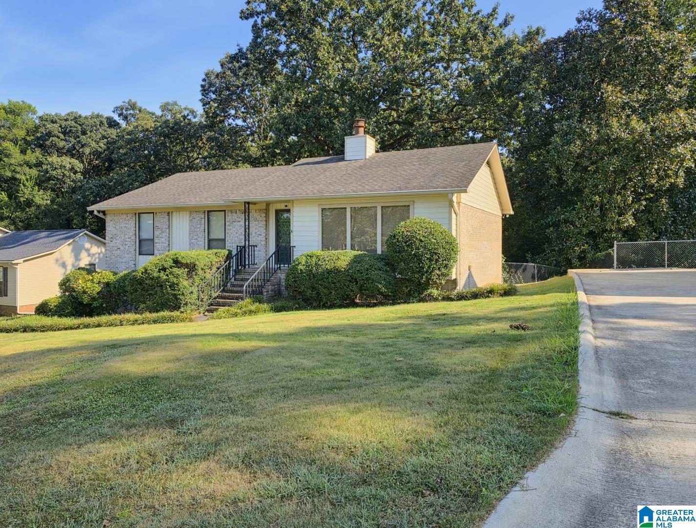 2nd image of 1157 Caribbean Circle, Alabaster, AL 35007 | MLS# 21463522