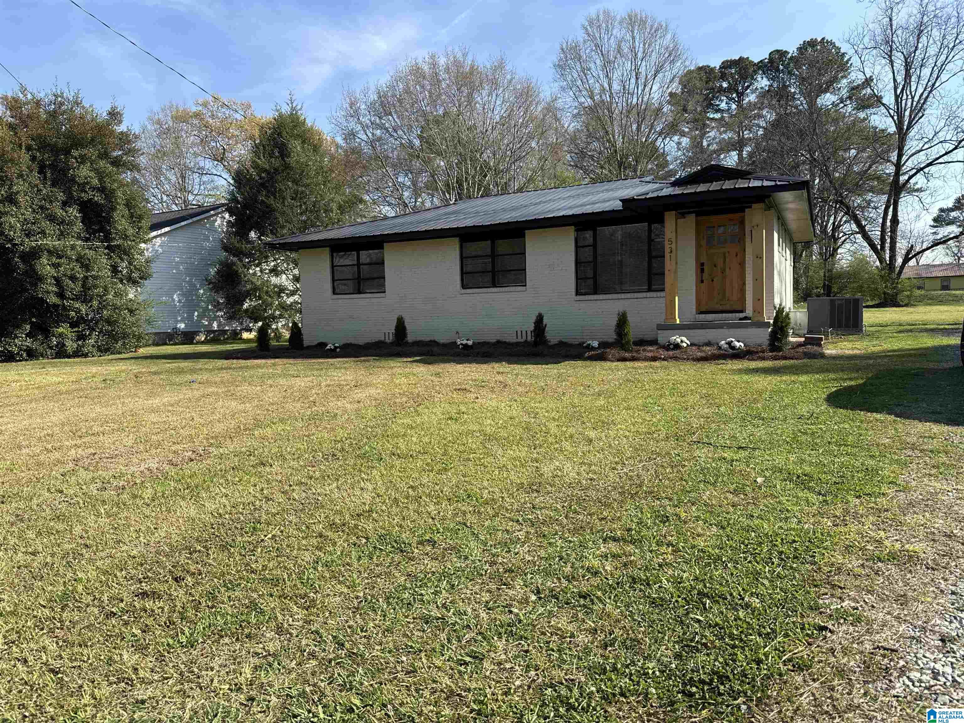 Photo 2 of Single family home for sale at 531 Broadway Avenue, Talladega, AL 35160 | MLS# 21463525 | Listing updated on 2026-09-03