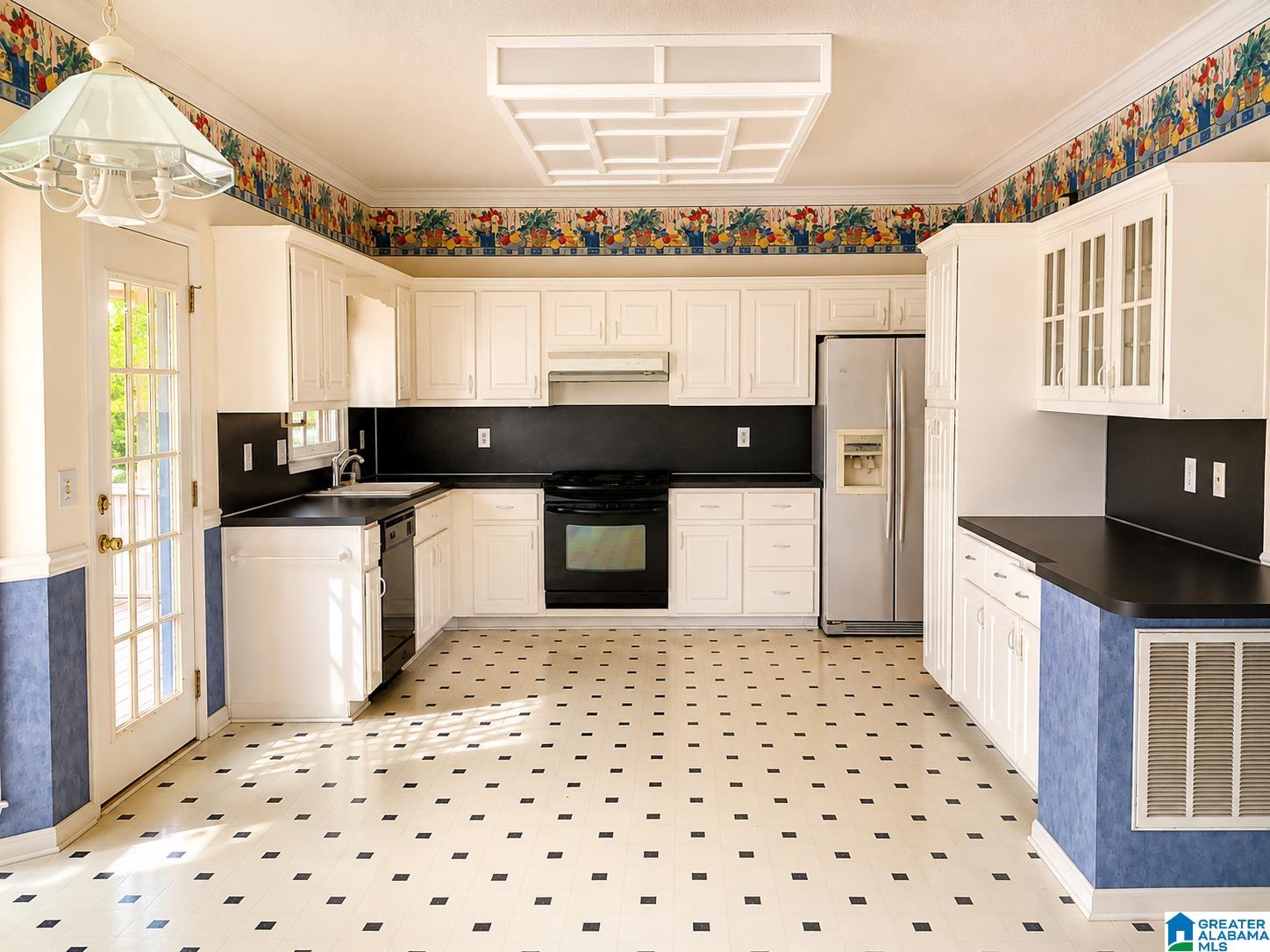 3rd image of 117 Kentwood Way, Alabaster, AL 35007 | MLS# 21463528