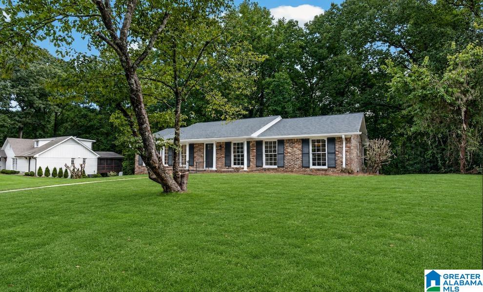Photo 57 of Sale Pending at 1337 Willoughby Road, Vestavia Hills, AL 35216 | MLS# 21463540 | Listing updated on 2026-09-06