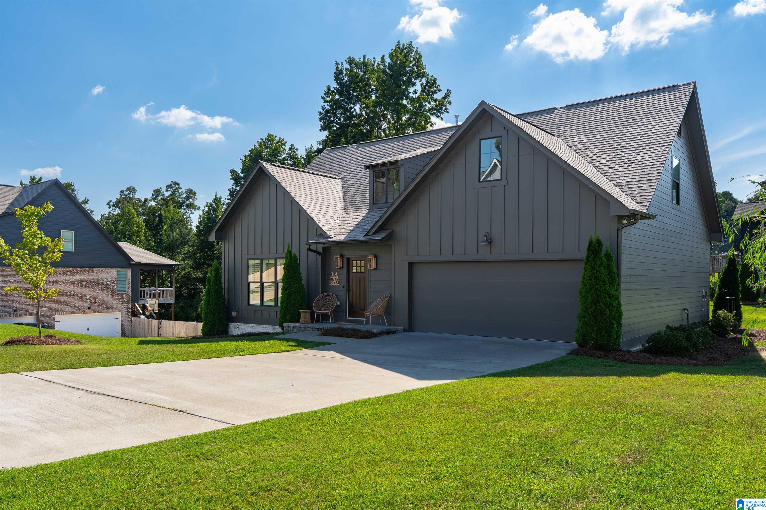 Photo 2 of Single family home for sale at 3428 Chatham Circle, Trussville, AL 35173 | MLS# 21463570 | Listing updated on 2026-09-13