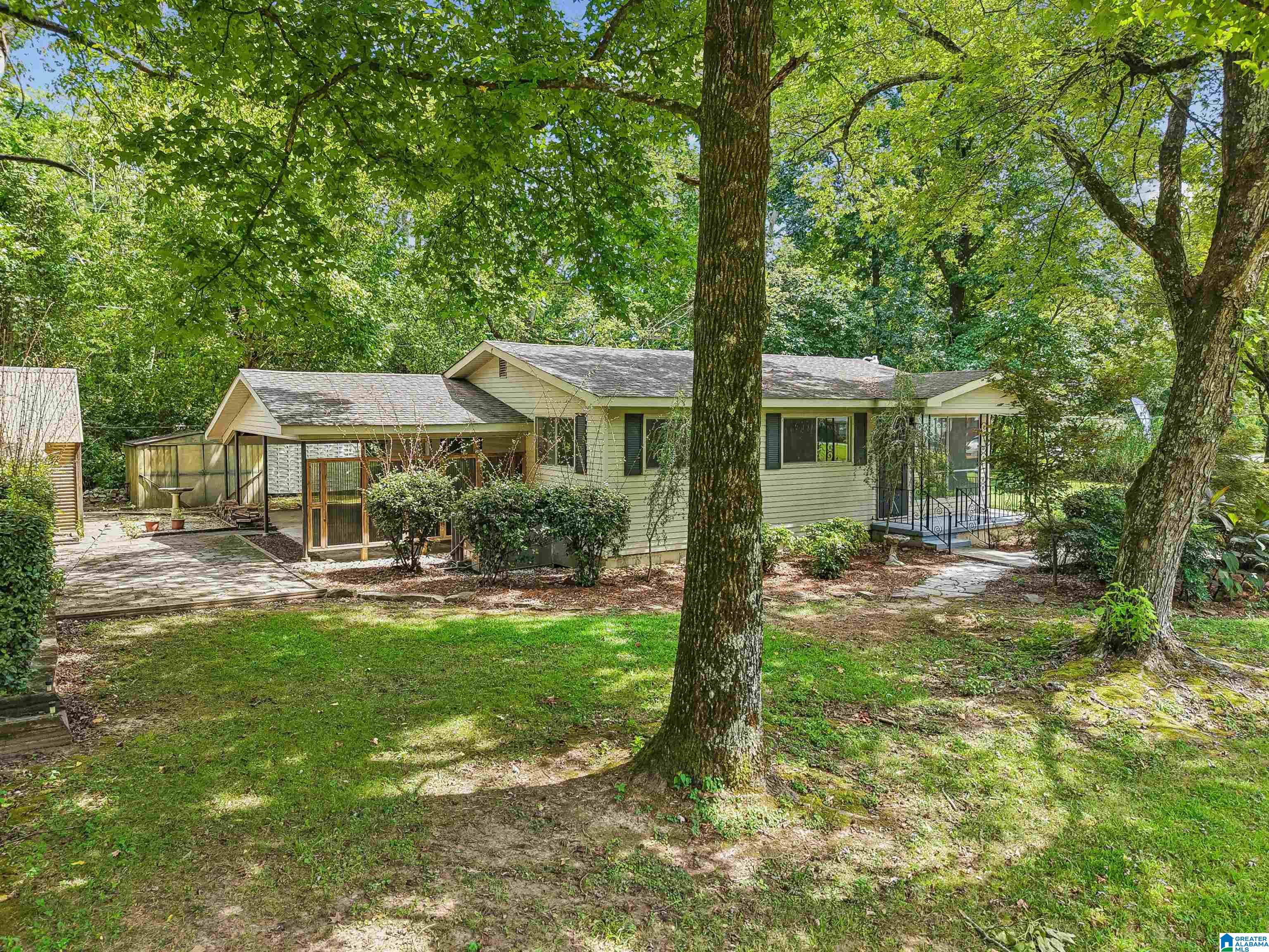 Photo 3 of Sale Pending at 832 Chalkville School Road, Center Point, AL 35215 | MLS# 21463582 | Listing updated on 2026-09-09