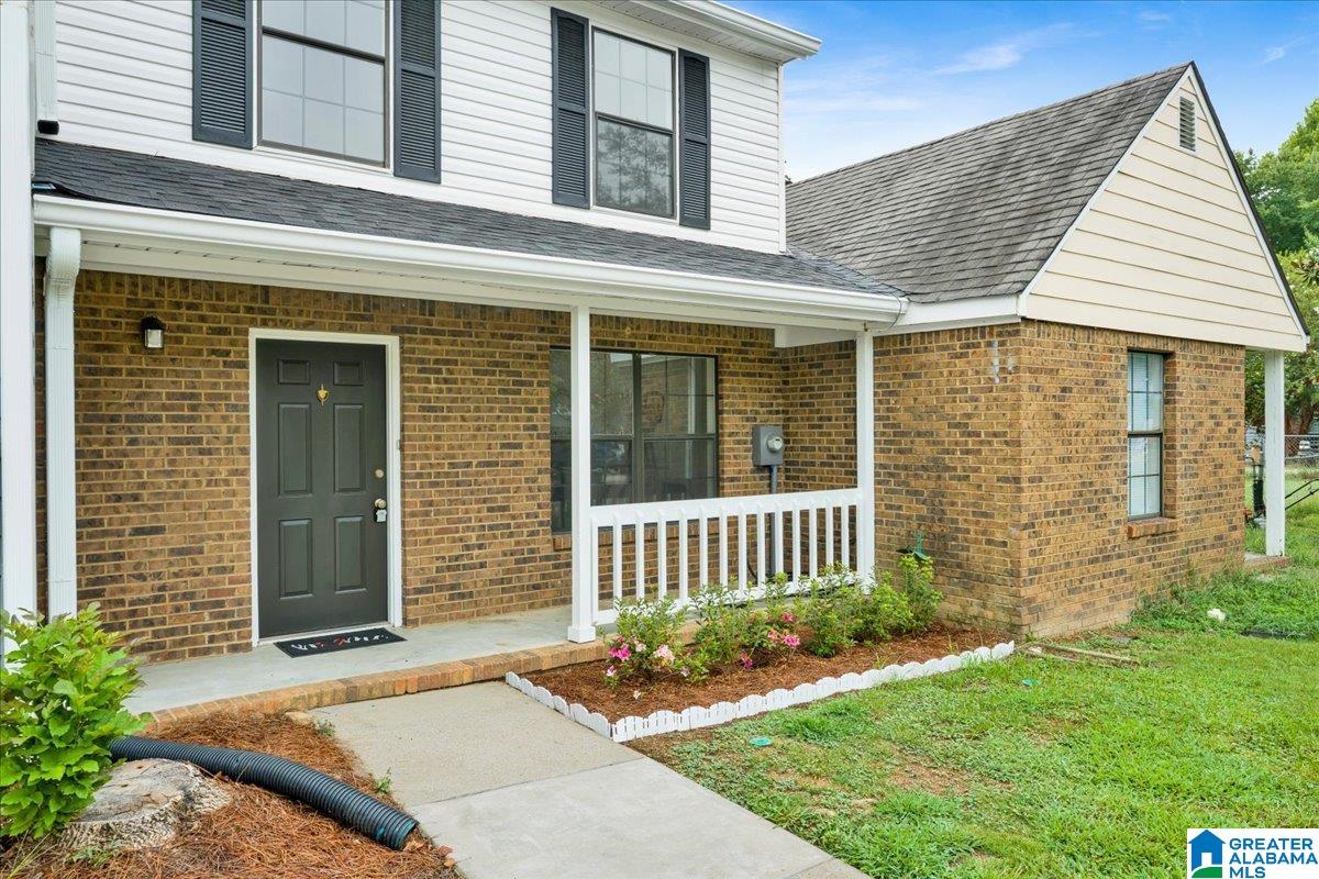 2nd image of 723 Cahaba Manor Court, Pelham, AL 35124 | MLS# 21463585