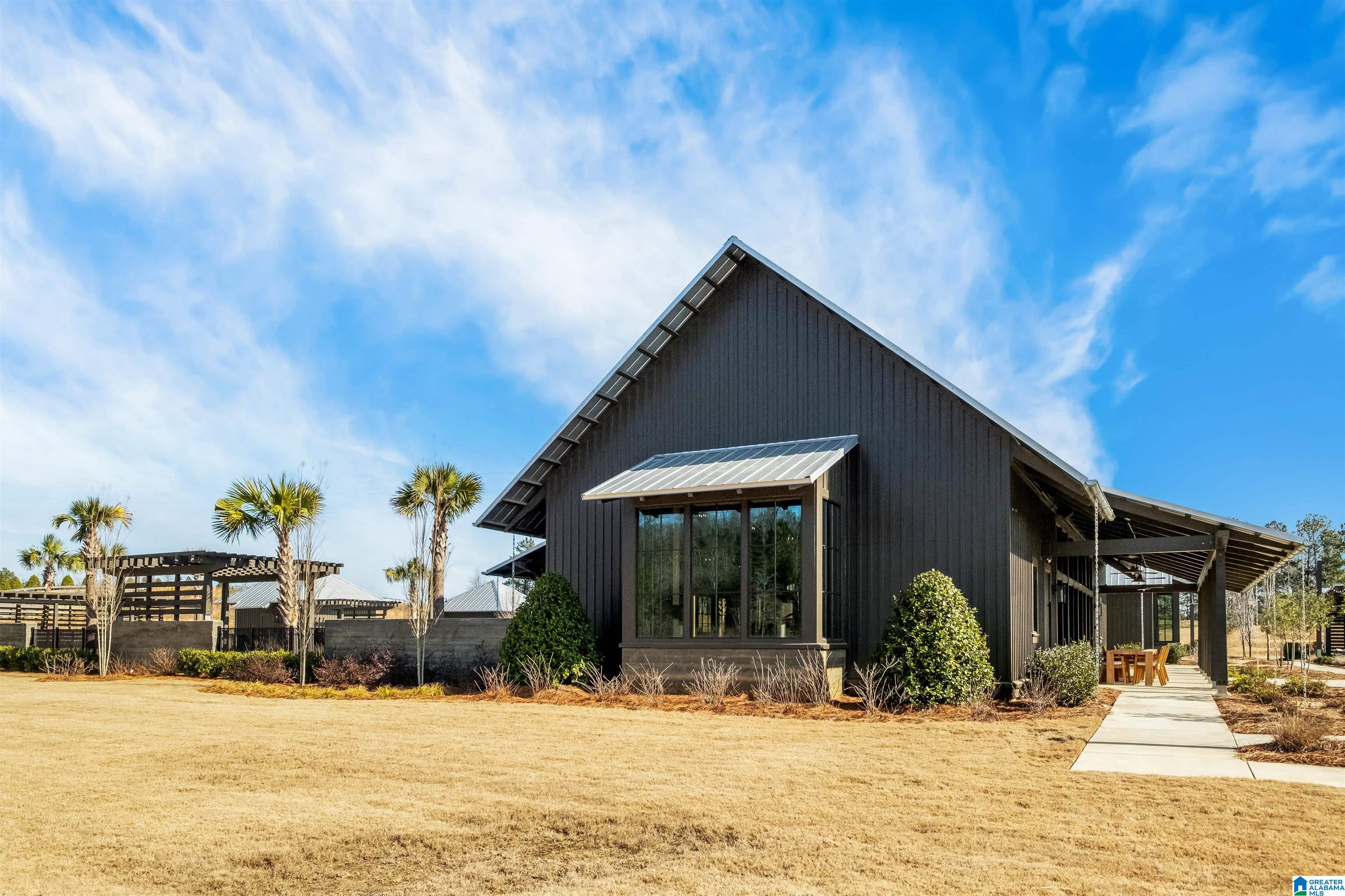Photo 4 of Single family home for sale at 09 Blackridge Circle, Hoover, AL 35244 | MLS# 21463597 | Listing updated on 2026-08-31