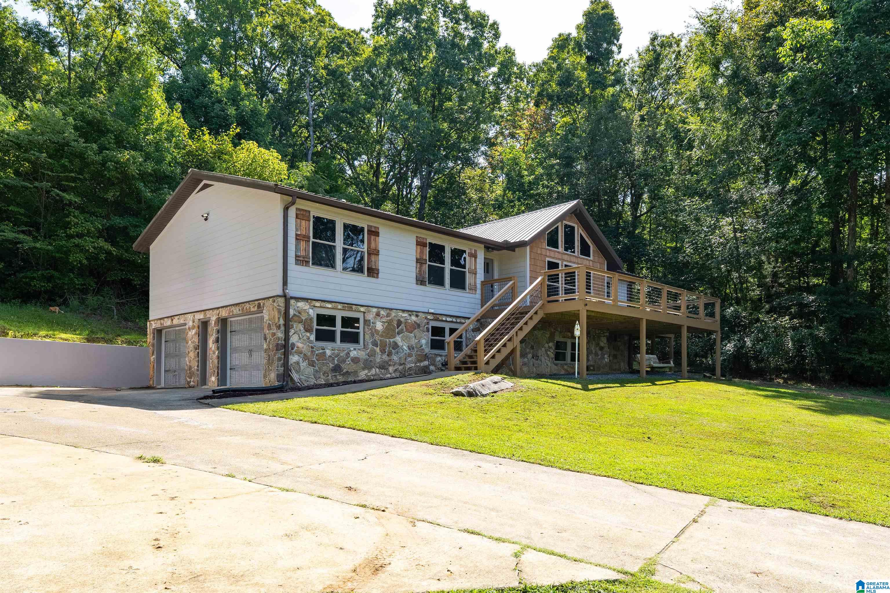 Photo 3 of Single family home for sale at 8987 Jade Lake Road E, Pinson, AL 35126 | MLS# 21463602 | Listing updated on 2026-09-14