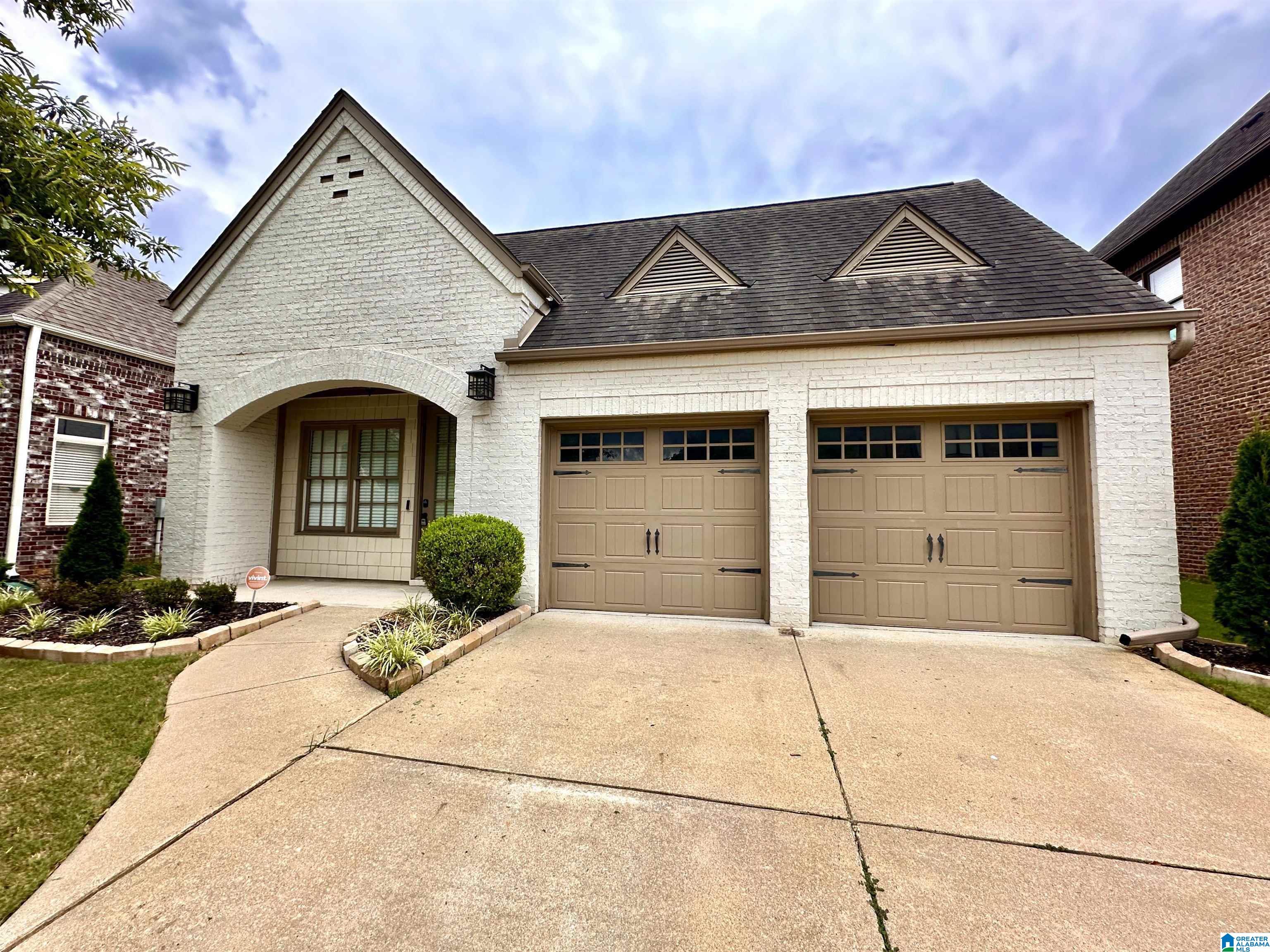 Photo 3 of Single family home for sale at 3323 Chase Ct, Birmingham, AL 35235 | MLS# 21463622 | Listing updated on 2026-09-17