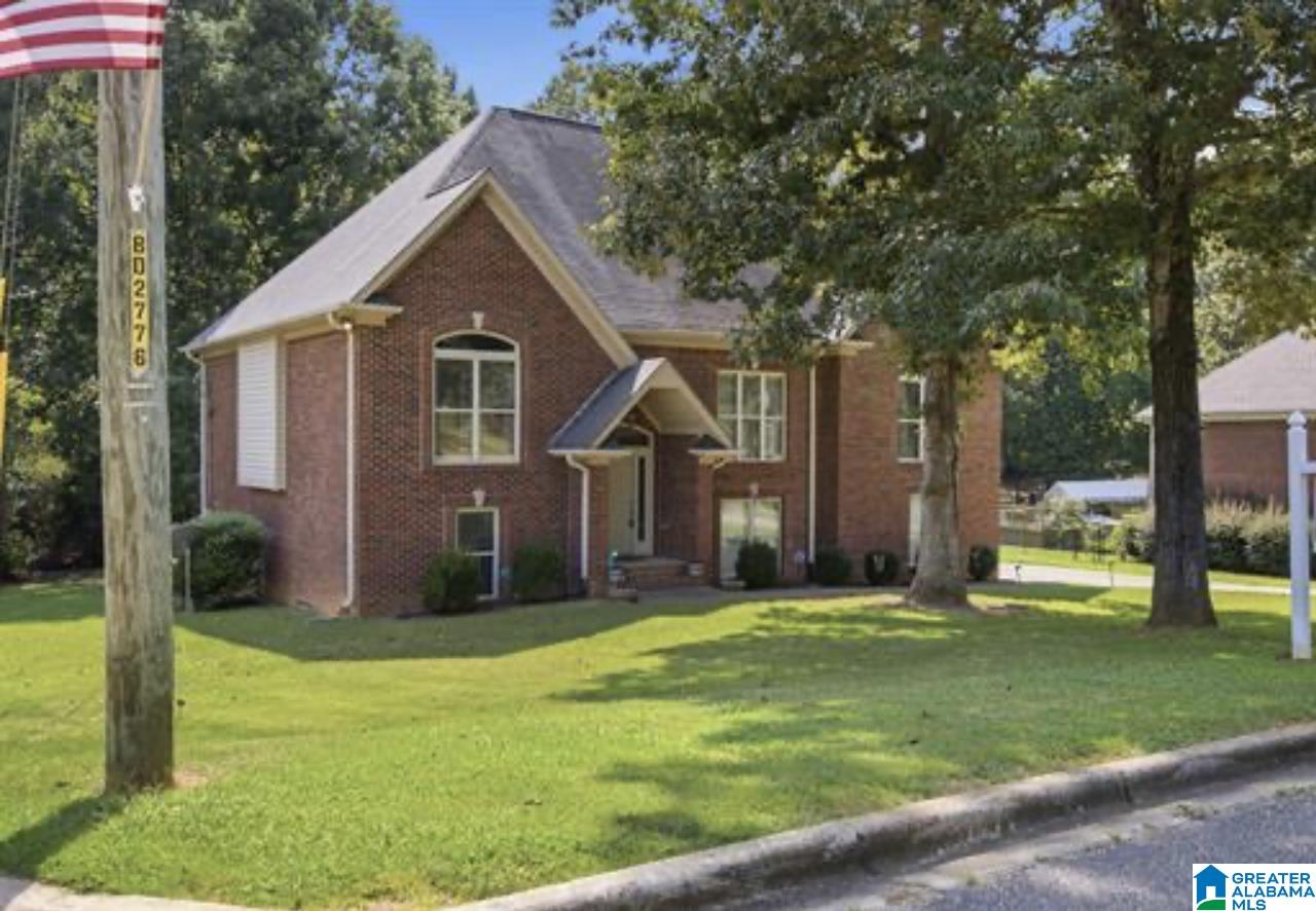 Photo 2 of Single family home for sale at 7836 Rock Crk Cir, Bessemer, AL 35023 | MLS# 21463627 | Listing updated on 2026-09-14