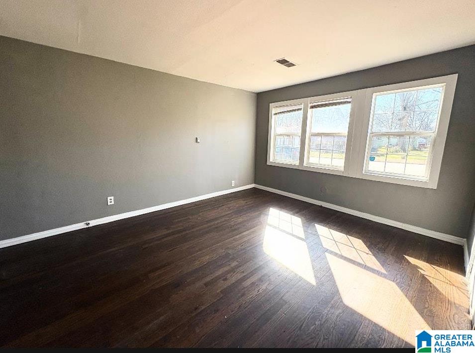 Photo 2 of Single family home for sale at 1233 15th Way Sw, Birmingham, AL 35211 | MLS# 21463639 | Listing updated on 2026-09-01