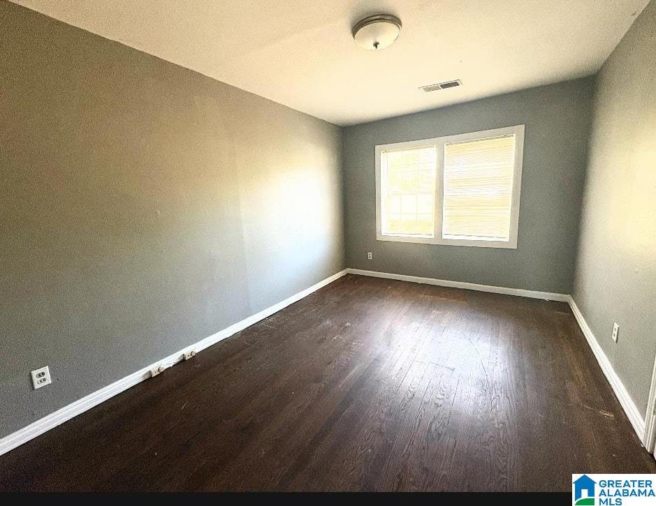 Photo 3 of Single family home for sale at 1233 15th Way SW, Birmingham, AL 35211 | MLS# 21463639 | Listing updated on 2026-09-01