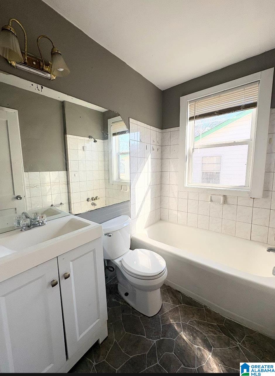 Photo 4 of Single family home for sale at 1233 15th Way SW, Birmingham, AL 35211 | MLS# 21463639 | Listing updated on 2026-09-01