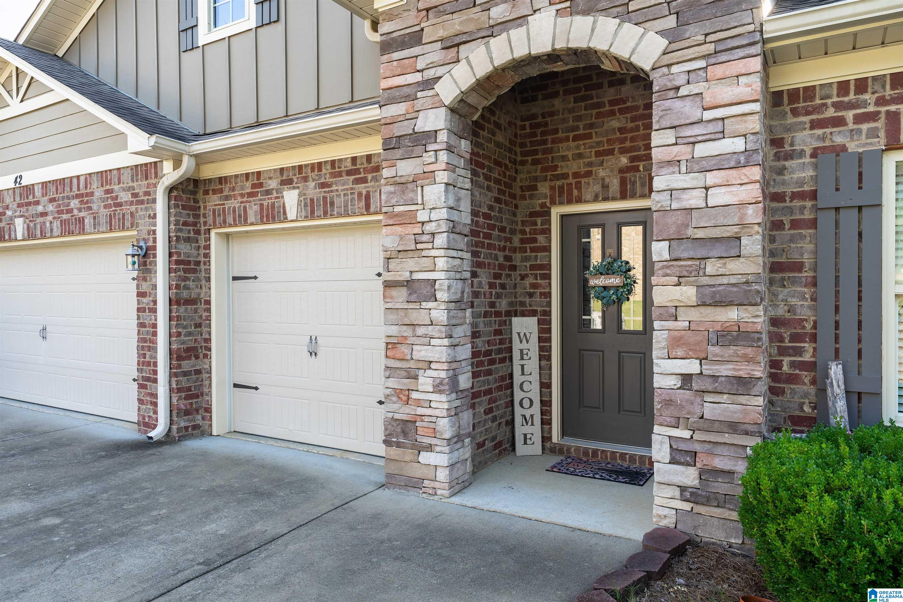 Photo 1 of Single family home for sale at 42 Waterford Pl, Trussville, AL 35173 | MLS# 21463674 | Listing updated on 2026-09-18