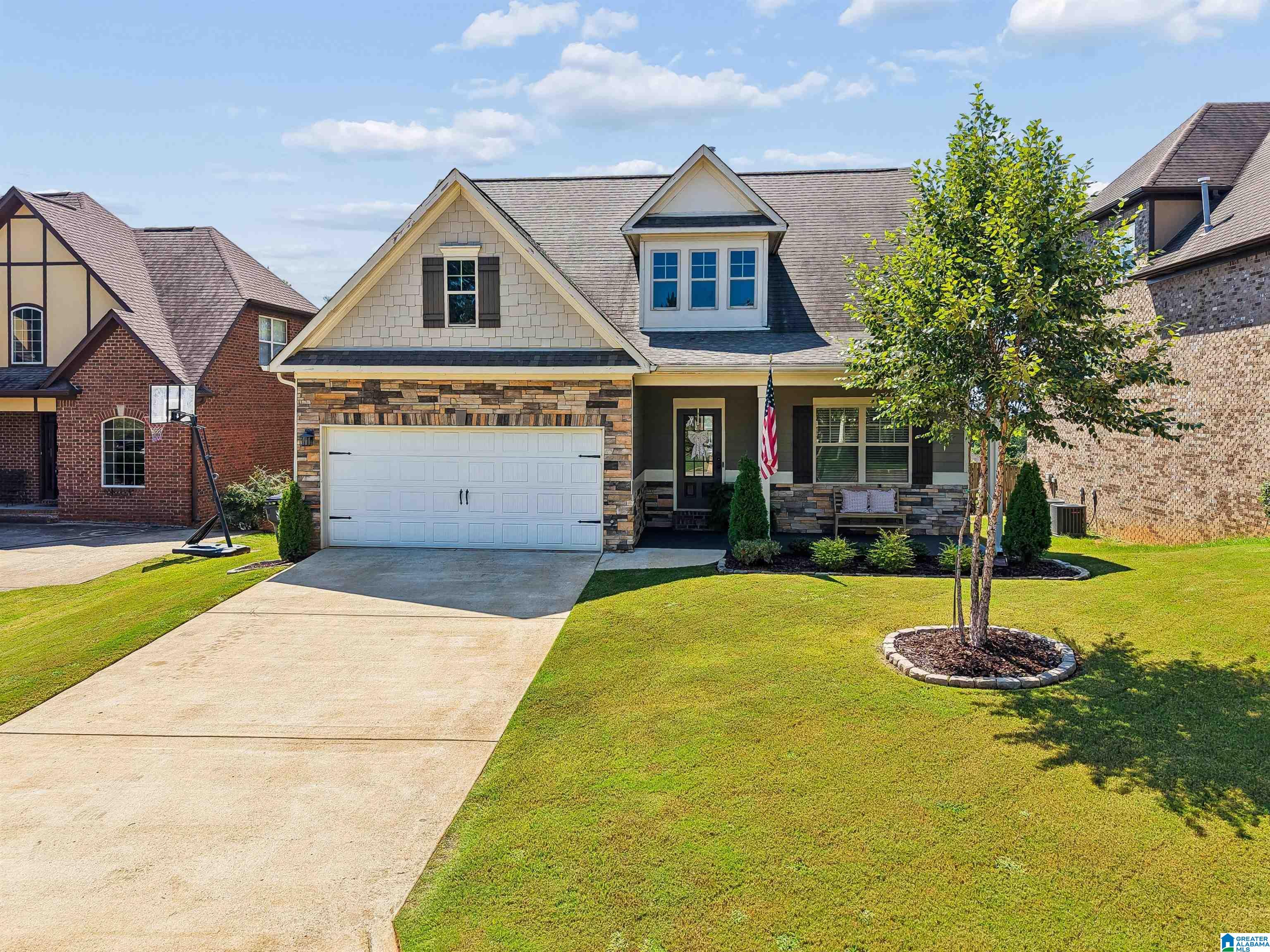 Photo 1 of Single family home for sale at 8657 Highlands Dr, Trussville, AL 35173 | MLS# 21463723 | Listing updated on 2026-09-14