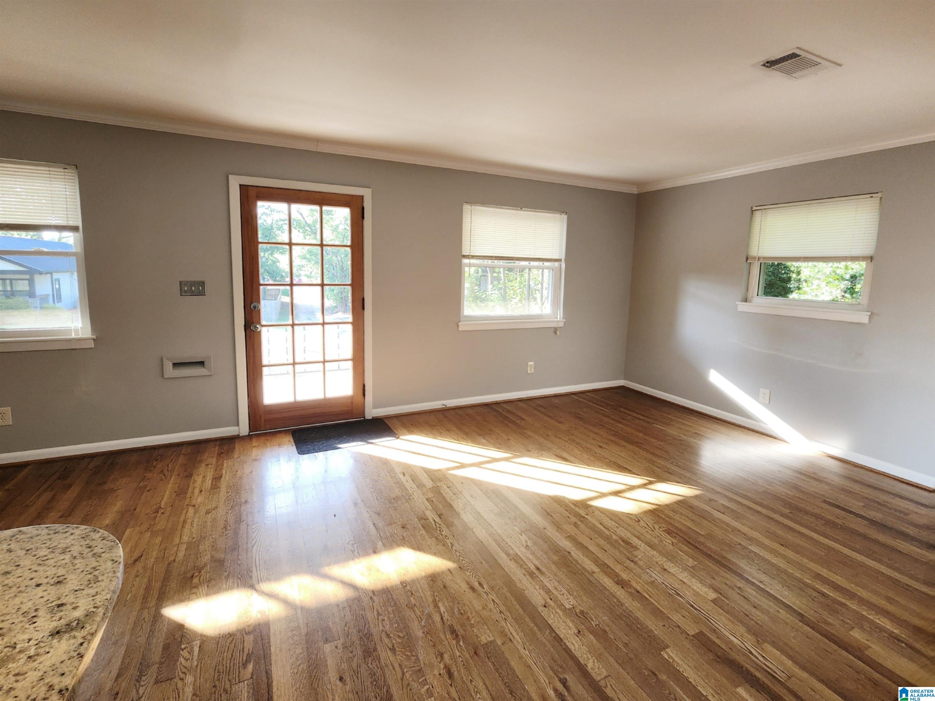 Photo 3 of Single family home for sale at 4813 6th Avenue S, Birmingham, AL 35222 | MLS# 21463728 | Listing updated on 2026-09-07