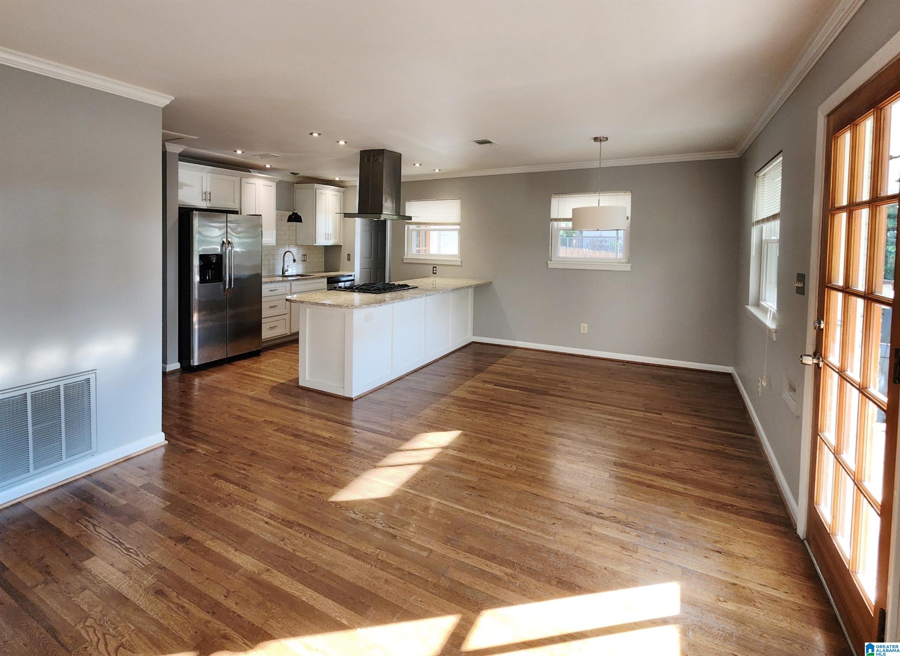 Photo 4 of Single family home for sale at 4813 6th Avenue S, Birmingham, AL 35222 | MLS# 21463728 | Listing updated on 2026-09-07