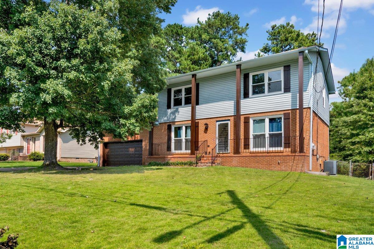 Photo 1 of Single family home for sale at 1717 6th Place Nw, Center Point, AL 35215 | MLS# 21463741 | Listing updated on 2026-09-13