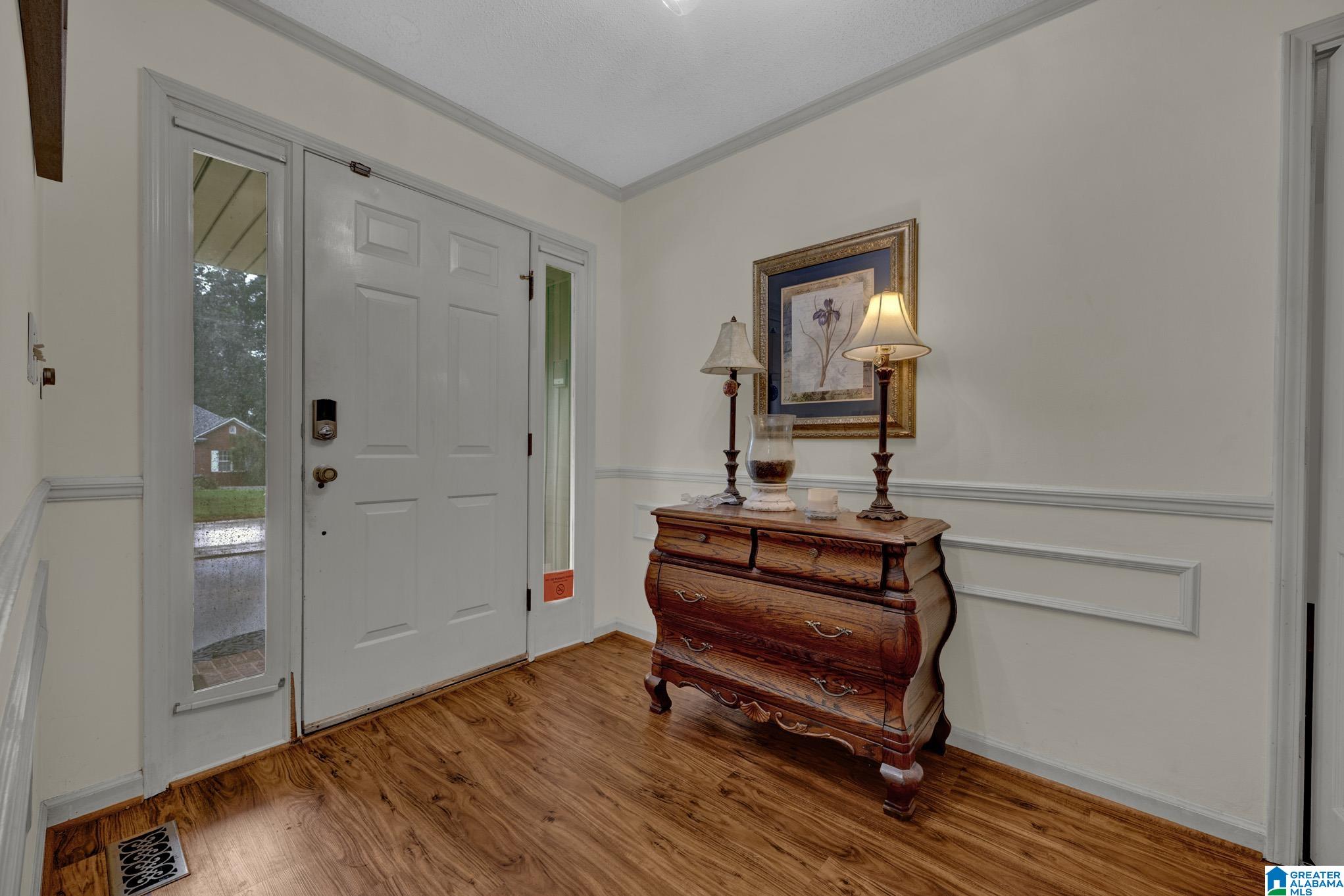 Photo 3 of Single family home for sale at 324 Thompson Dr, Gardendale, AL 35071 | MLS# 21463750 | Listing updated on 2026-09-02