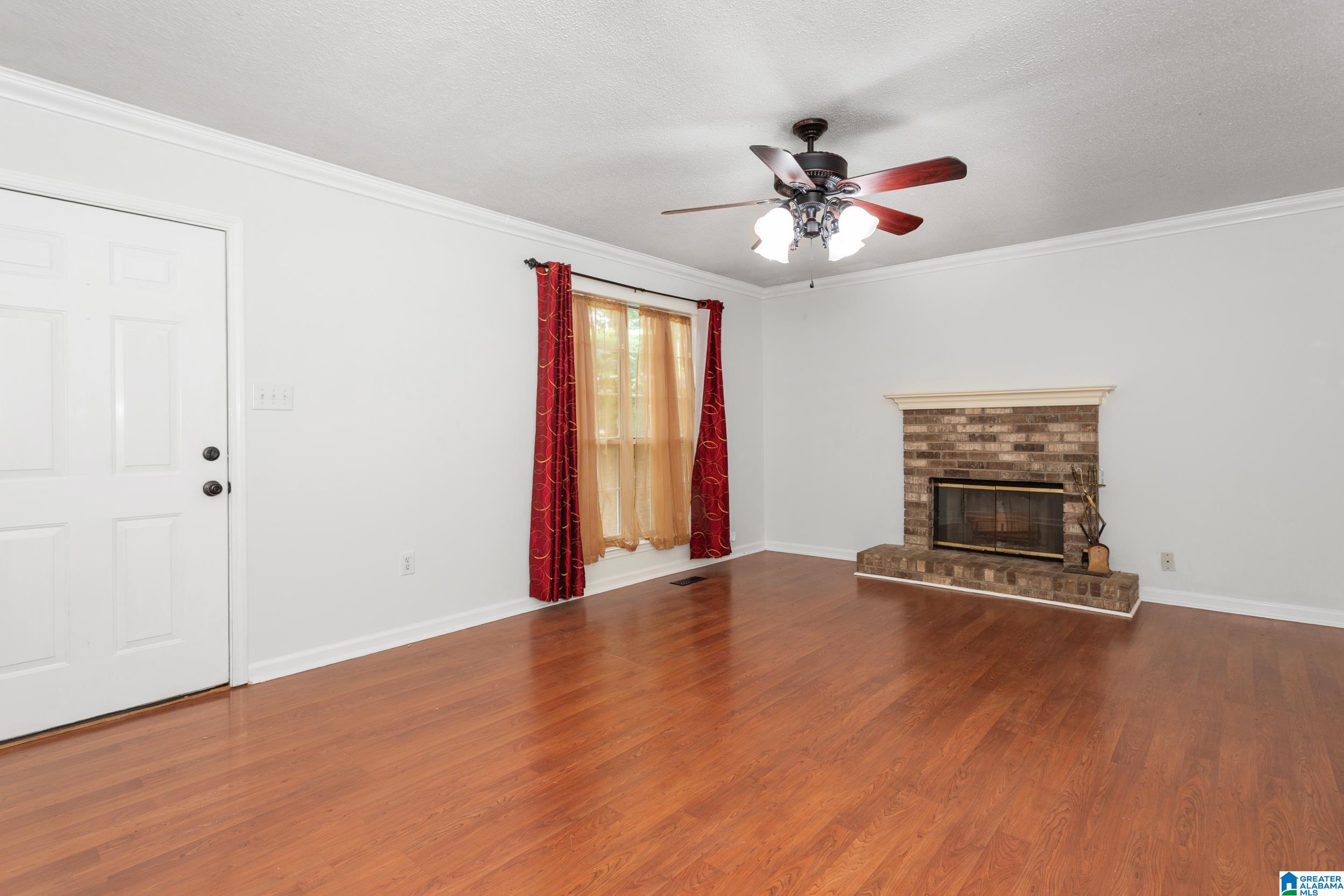 Photo 3 of Single family home for sale at 6822 Charles Dr, Trussville, AL 35173 | MLS# 21463751 | Listing updated on 2026-09-02