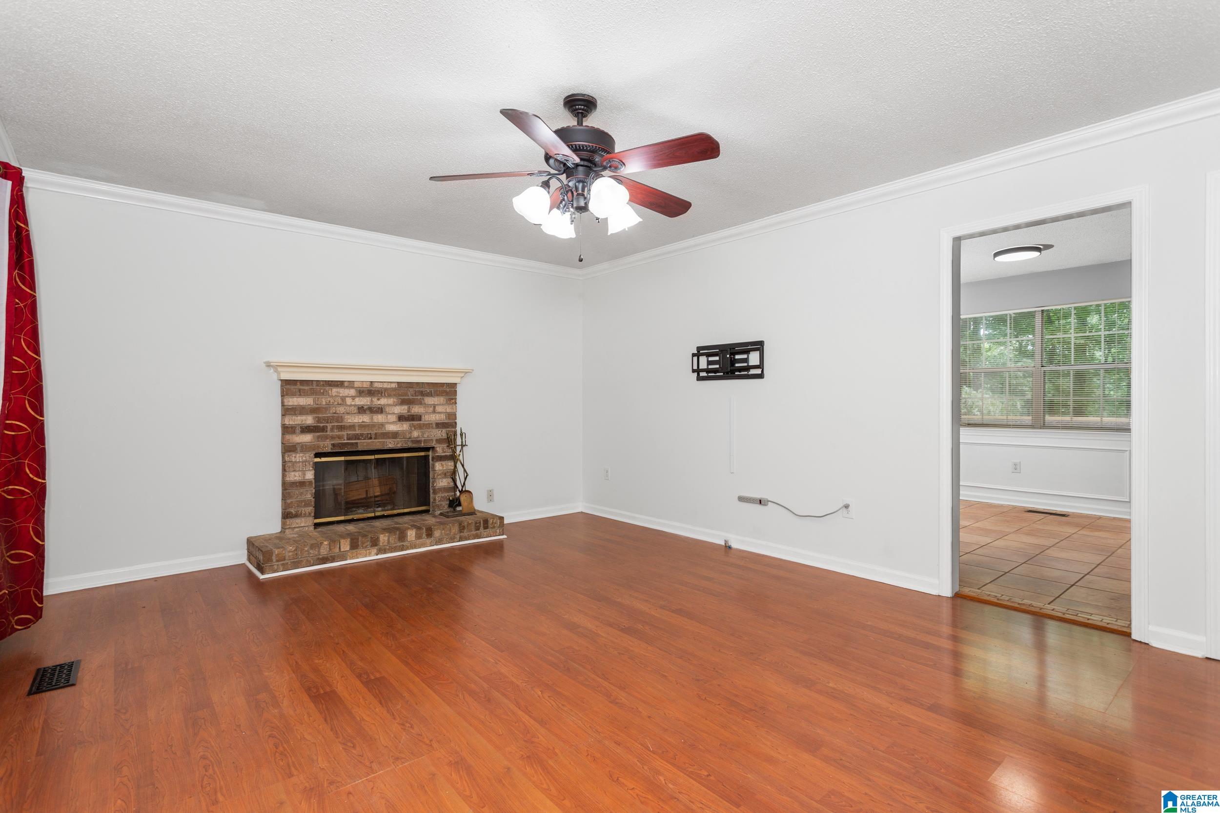 Photo 4 of Single family home for sale at 6822 Charles Dr, Trussville, AL 35173 | MLS# 21463751 | Listing updated on 2026-09-02