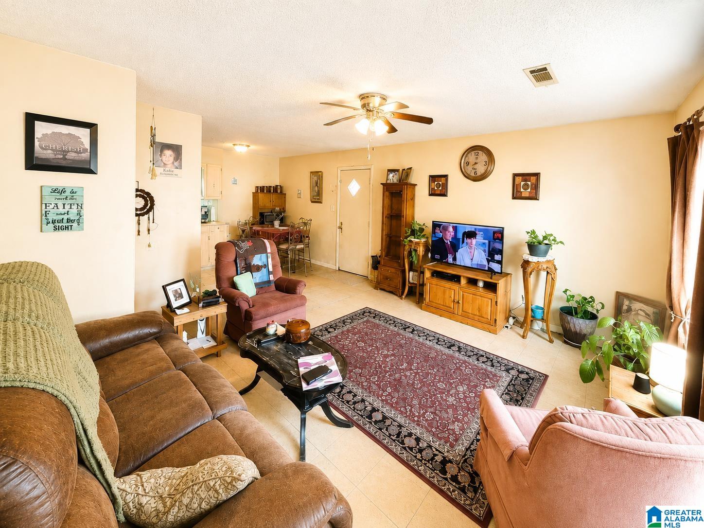Photo 4 of Single family home for sale at 310 Forest St, Jemison, AL 35085 | MLS# 21463777 | Listing updated on 2026-09-24