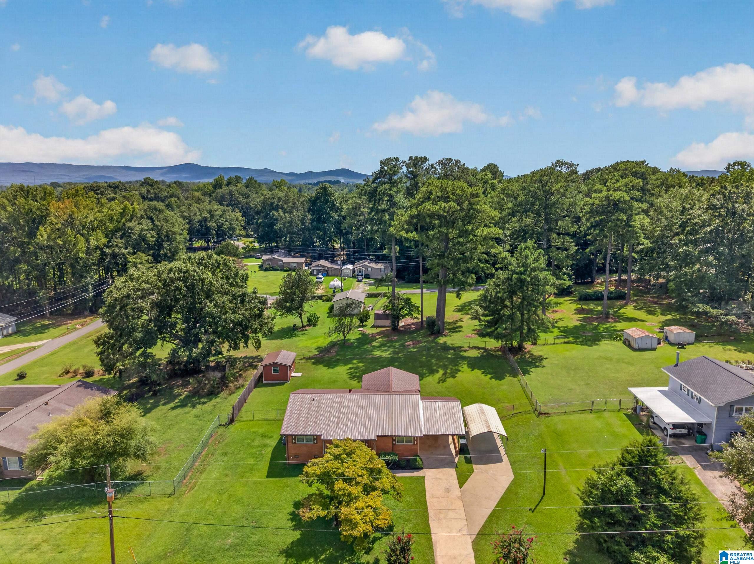 Photo 33 of Single family home for sale at 622 Sanders Hl Dr, Weaver, AL 36277 | MLS# 21463779 | Listing updated on 2026-09-02