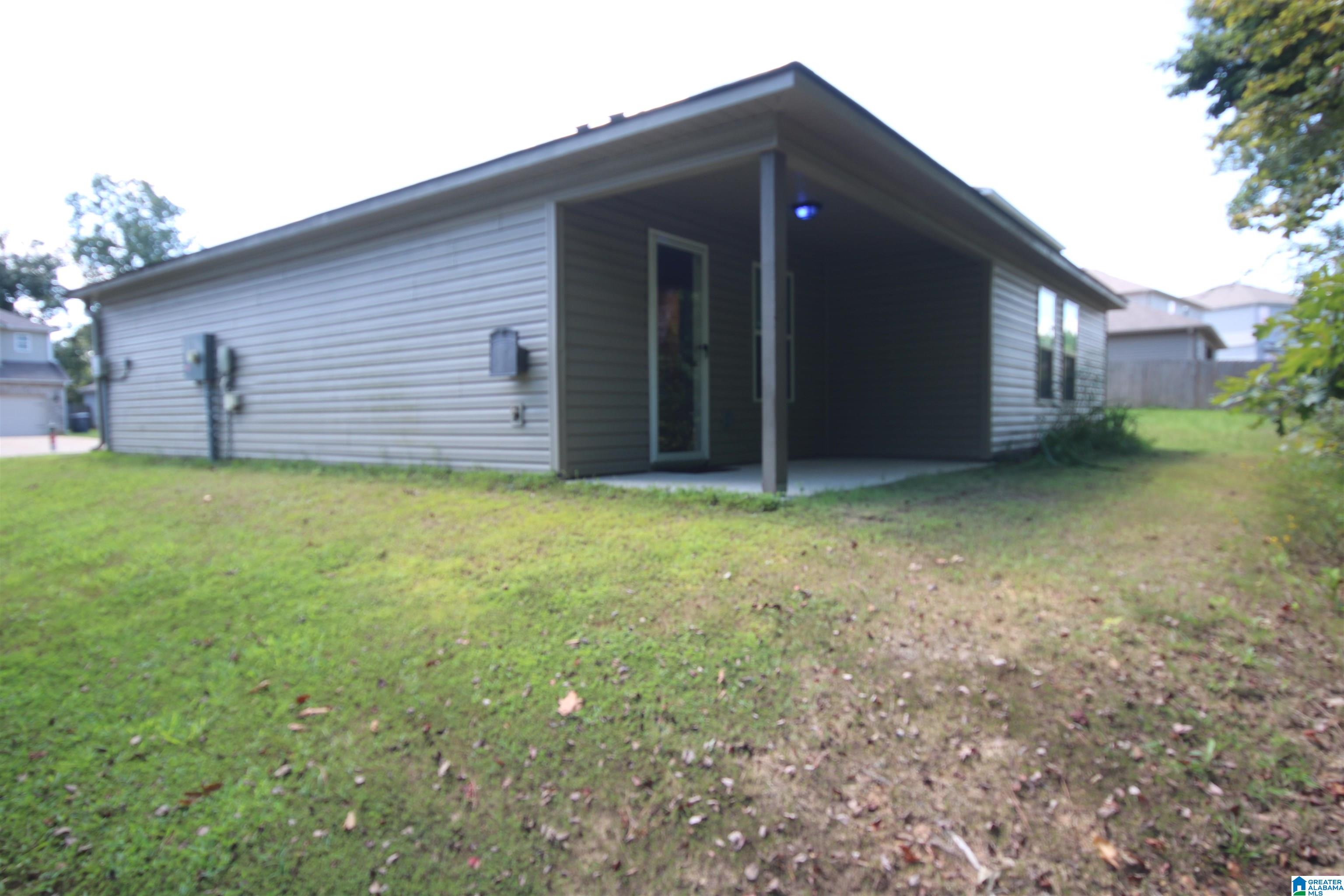 Photo 4 of Single family home for sale at 135 Ross Dr, Odenville, AL 35120 | MLS# 21463811 | Listing updated on 2026-09-02