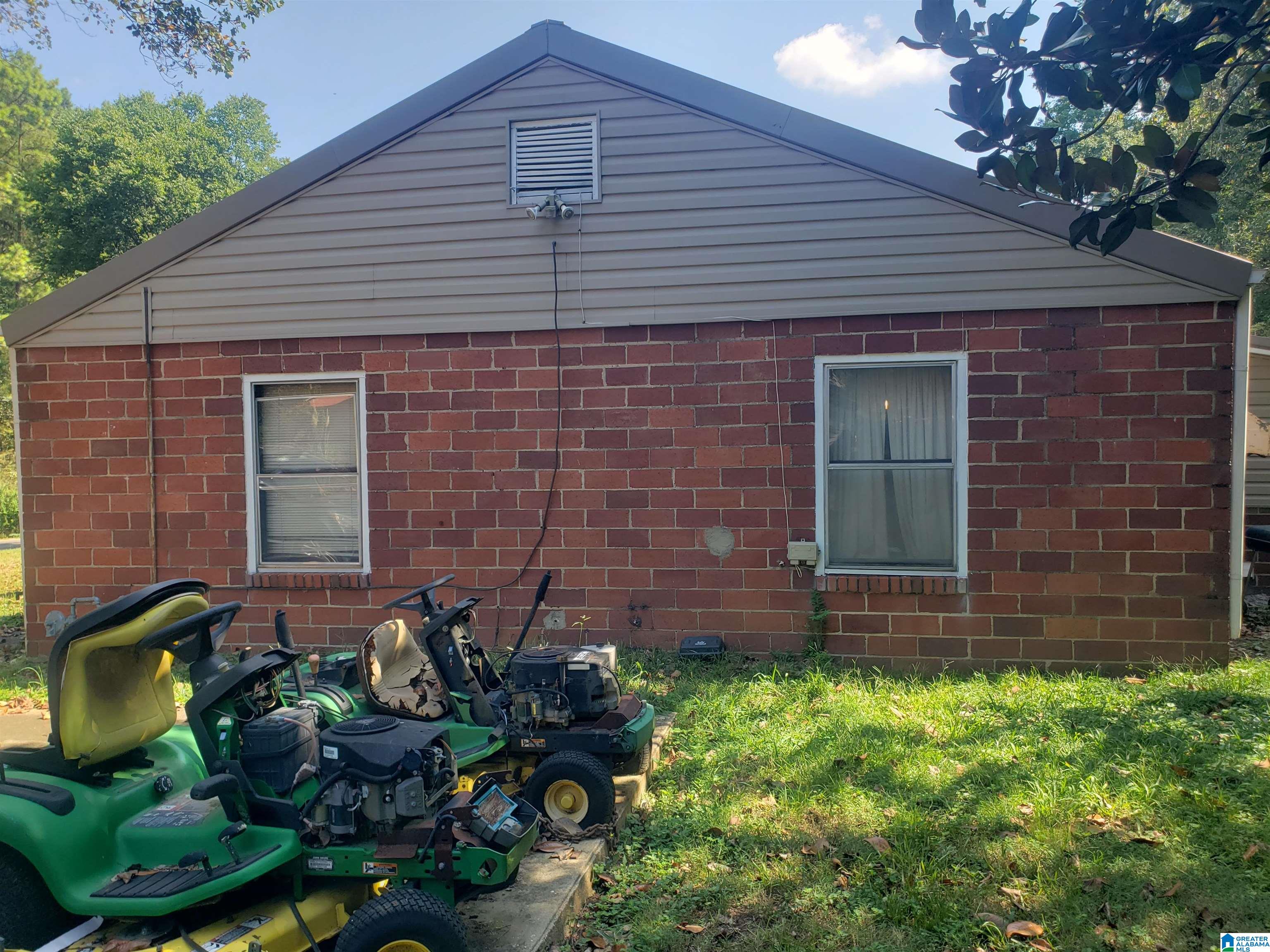 Photo 2 of Sale Pending at 105 Eastern Valley Rd, Bessemer, AL 35020 | MLS# 21463813 | Listing updated on 2026-09-15