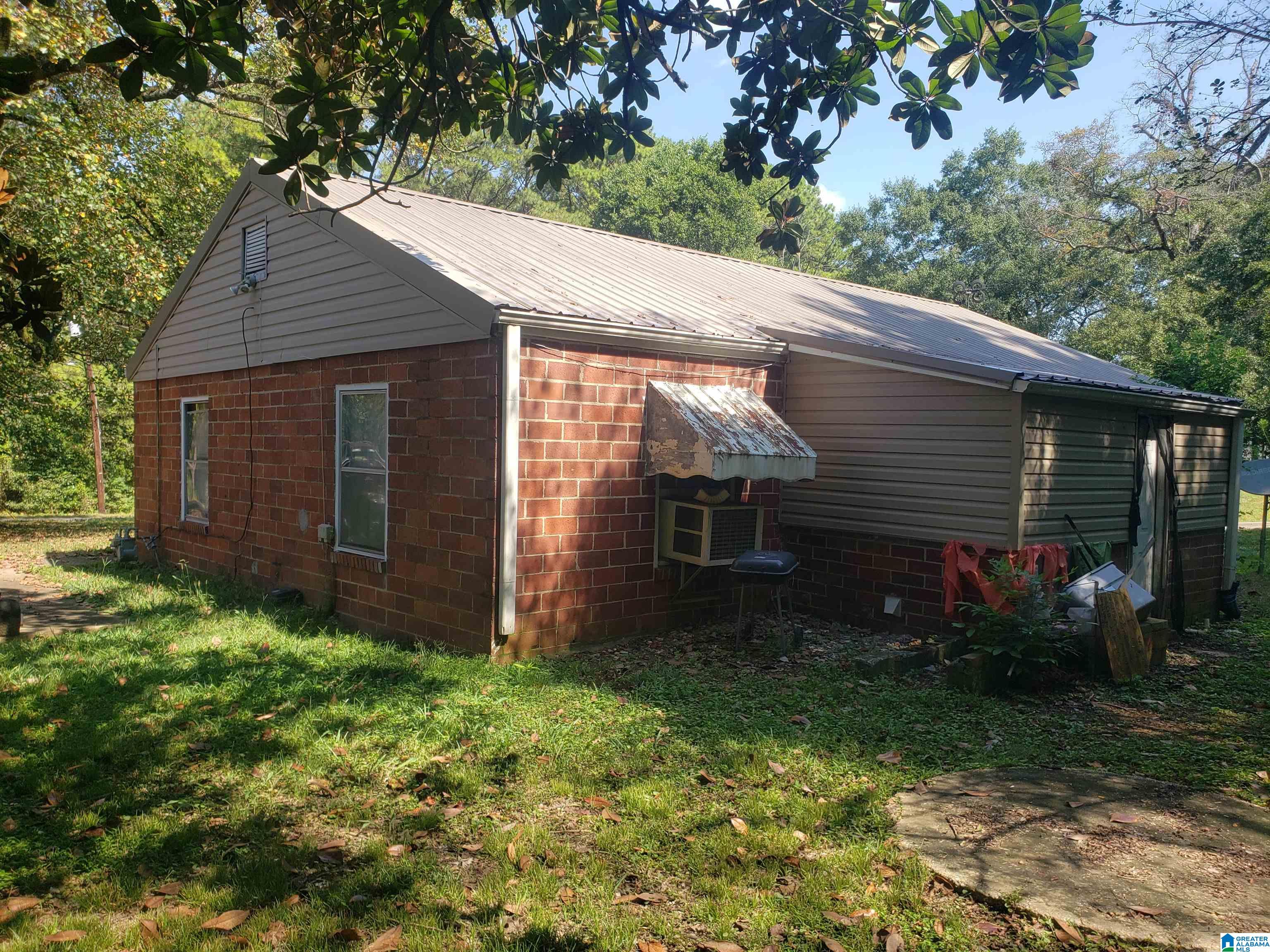 Photo 4 of Sale Pending at 105 Eastern Valley Rd, Bessemer, AL 35020 | MLS# 21463813 | Listing updated on 2026-09-15