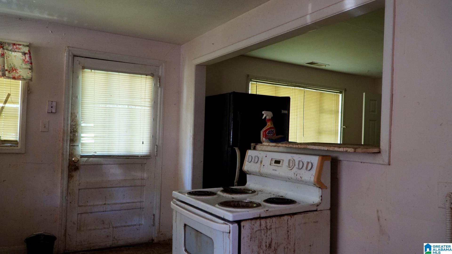 Photo 3 of Single family home for sale at 8133 10th Avenue S, Birmingham, AL 35206 | MLS# 21463814 | Listing updated on 2026-09-02