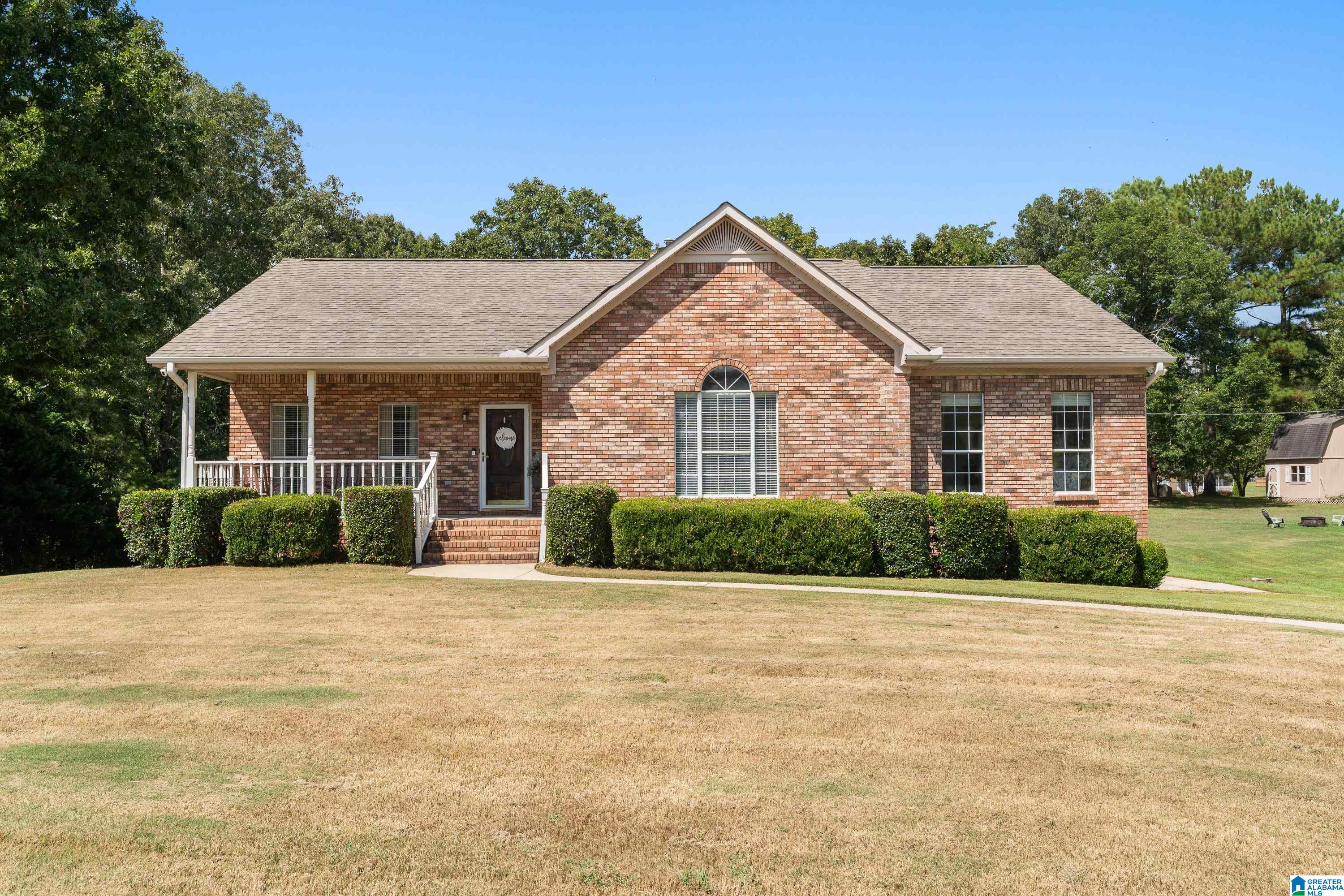 Photo 2 of Single family home for sale at 6621 Red Leaf Ln, Bessemer, AL 35023 | MLS# 21463839 | Listing updated on 2026-09-14