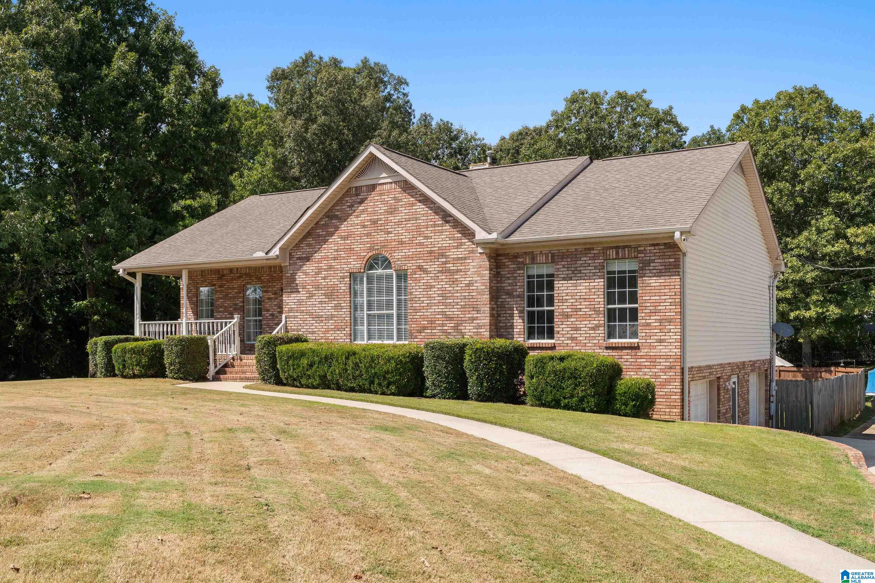 Photo 3 of Single family home for sale at 6621 Red Leaf Ln, Bessemer, AL 35023 | MLS# 21463839 | Listing updated on 2026-09-14
