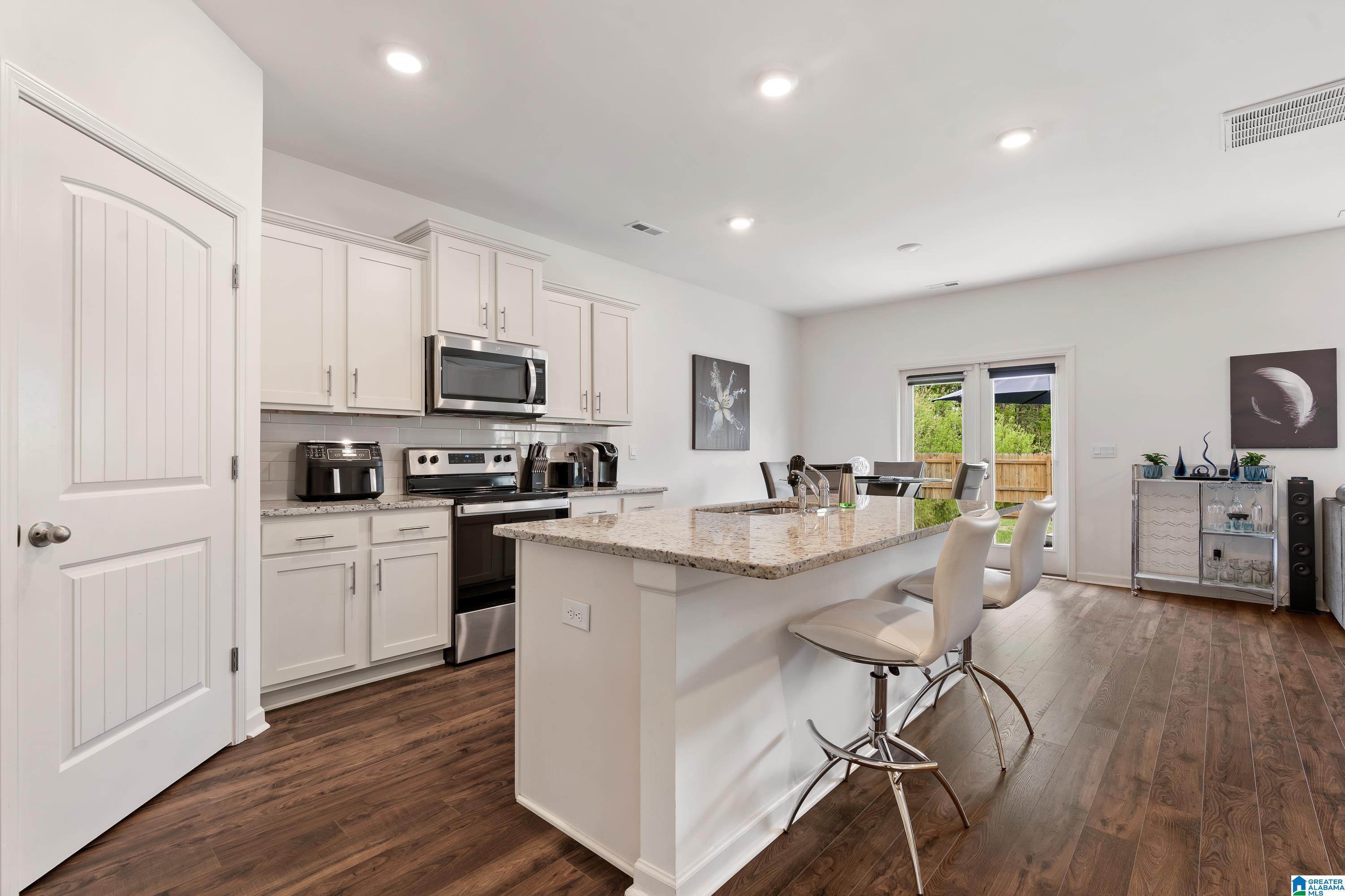 Photo 3 of Single family home for sale at 7044 Turnberry Highlands Cvs, Gardendale, AL 35071 | MLS# 21463857 | Listing updated on 2026-09-10
