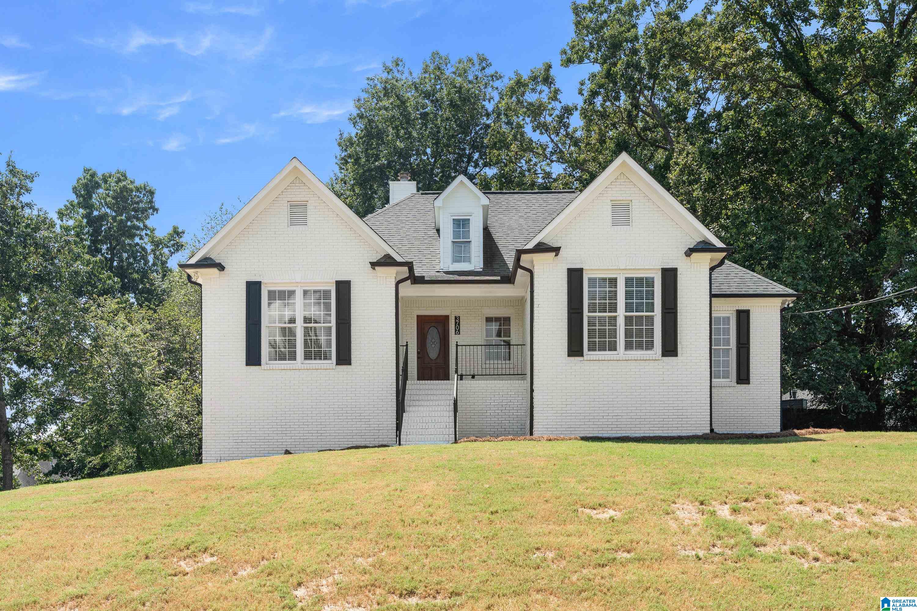 Photo 1 of Single family home for sale at 3706 Majestic Oaks Way, Trussville, AL 35173 | MLS# 21463872 | Listing updated on 2026-09-15