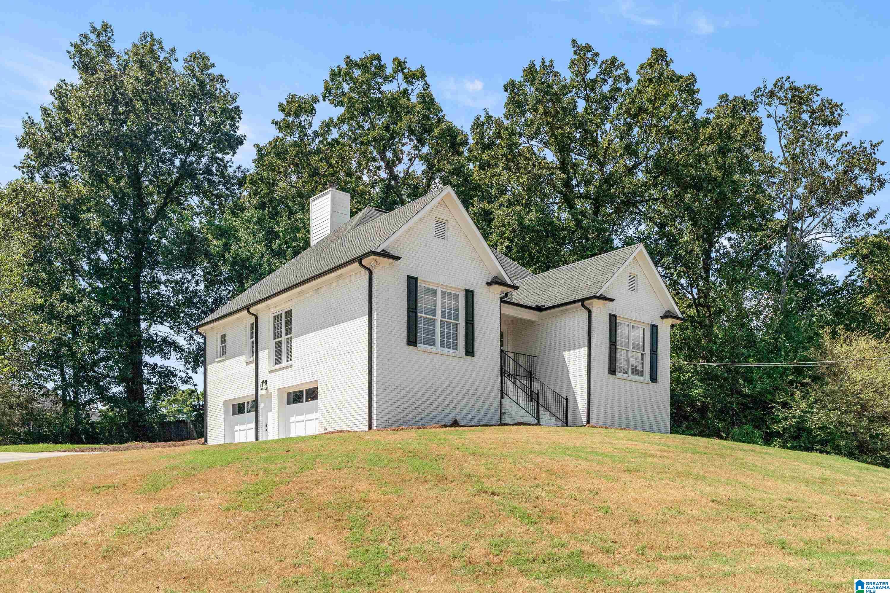 Photo 3 of Single family home for sale at 3706 Majestic Oaks Way, Trussville, AL 35173 | MLS# 21463872 | Listing updated on 2026-09-15