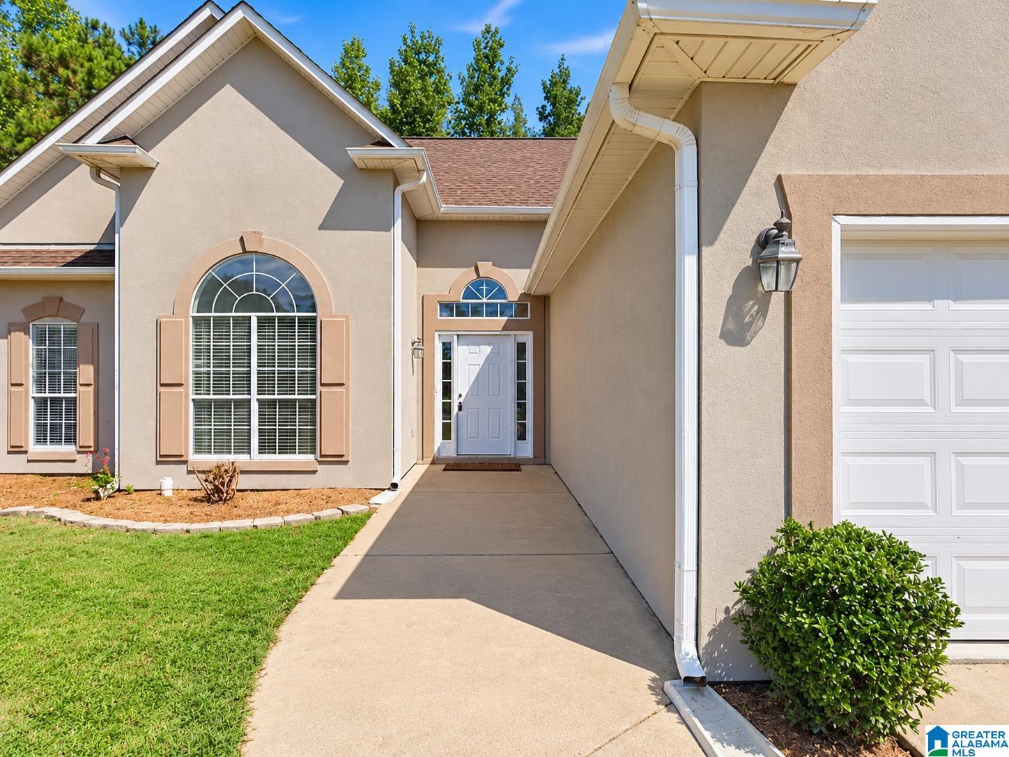 Photo 2 of Single family home for sale at 349 Old Cahaba Trl, Helena, AL 35080 | MLS# 21463880 | Listing updated on 2026-09-16