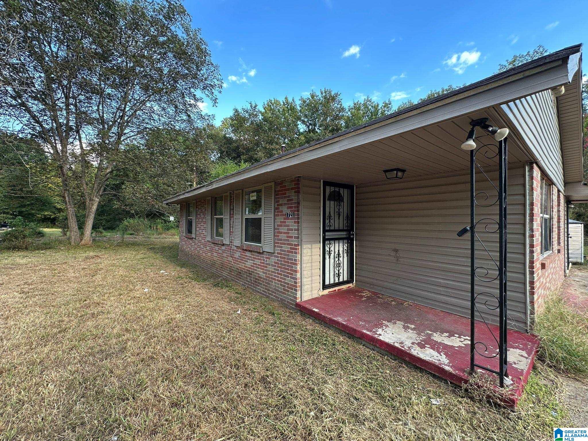 Photo 4 of Single family home for sale at 1721 Collier Dr, Birmingham, AL 35228 | MLS# 21463893 | Listing updated on 2026-09-03