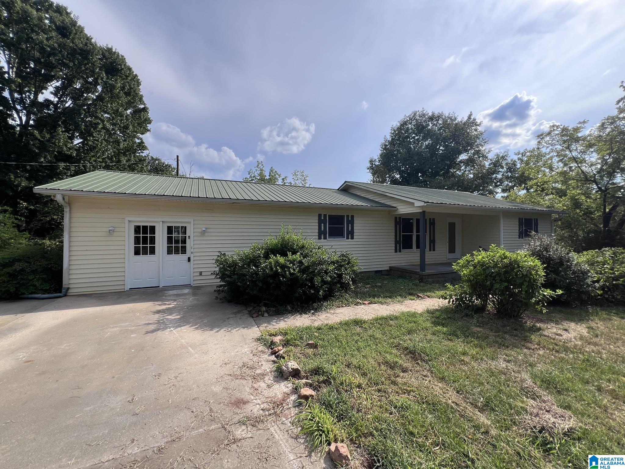 303 COUNTY ROAD 967