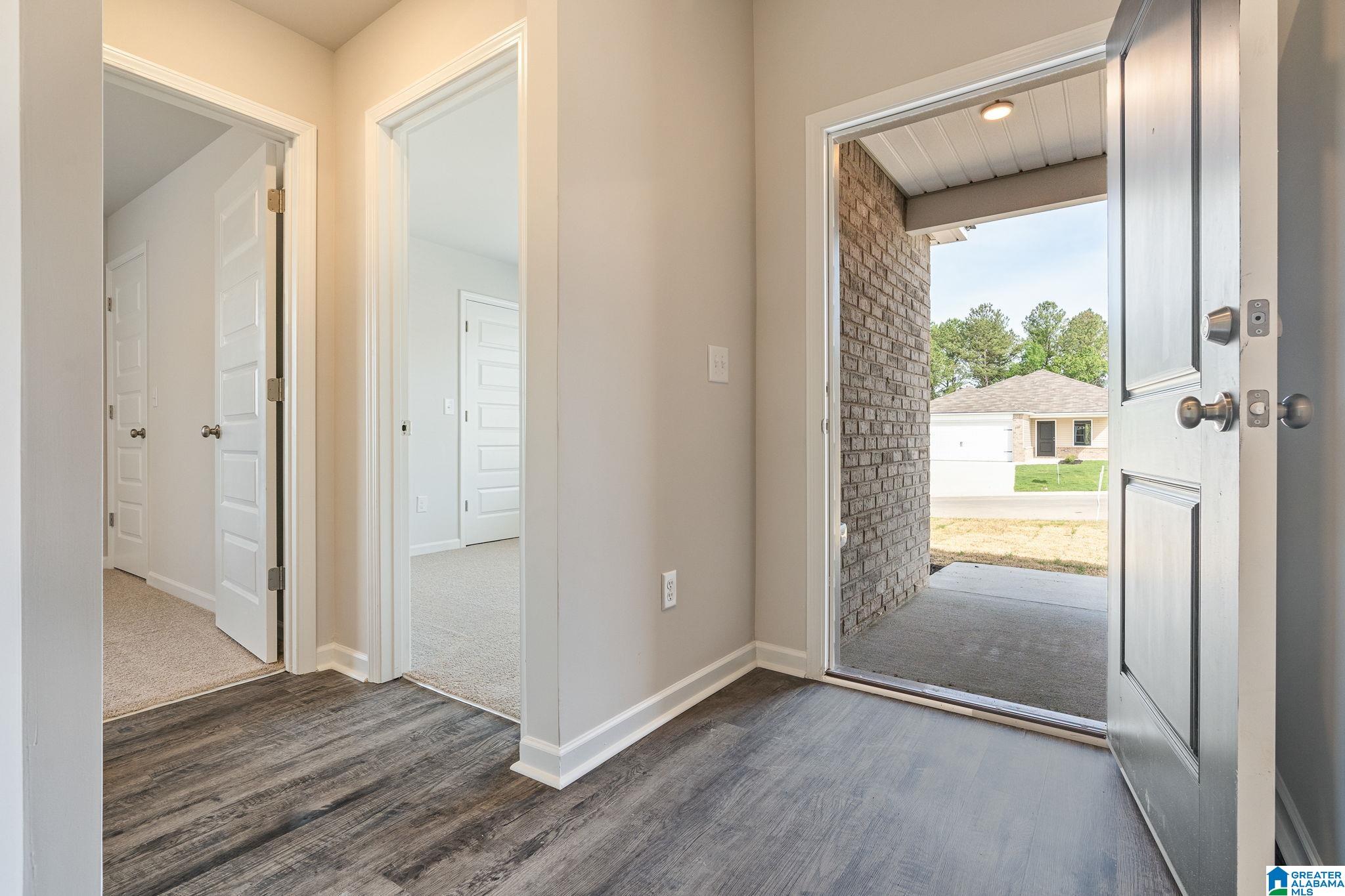Photo 3 of Single family home for sale at 3115 E Middlebrooke Xing, Odenville, AL 35120 | MLS# 21463941 | Listing updated on 2026-09-12