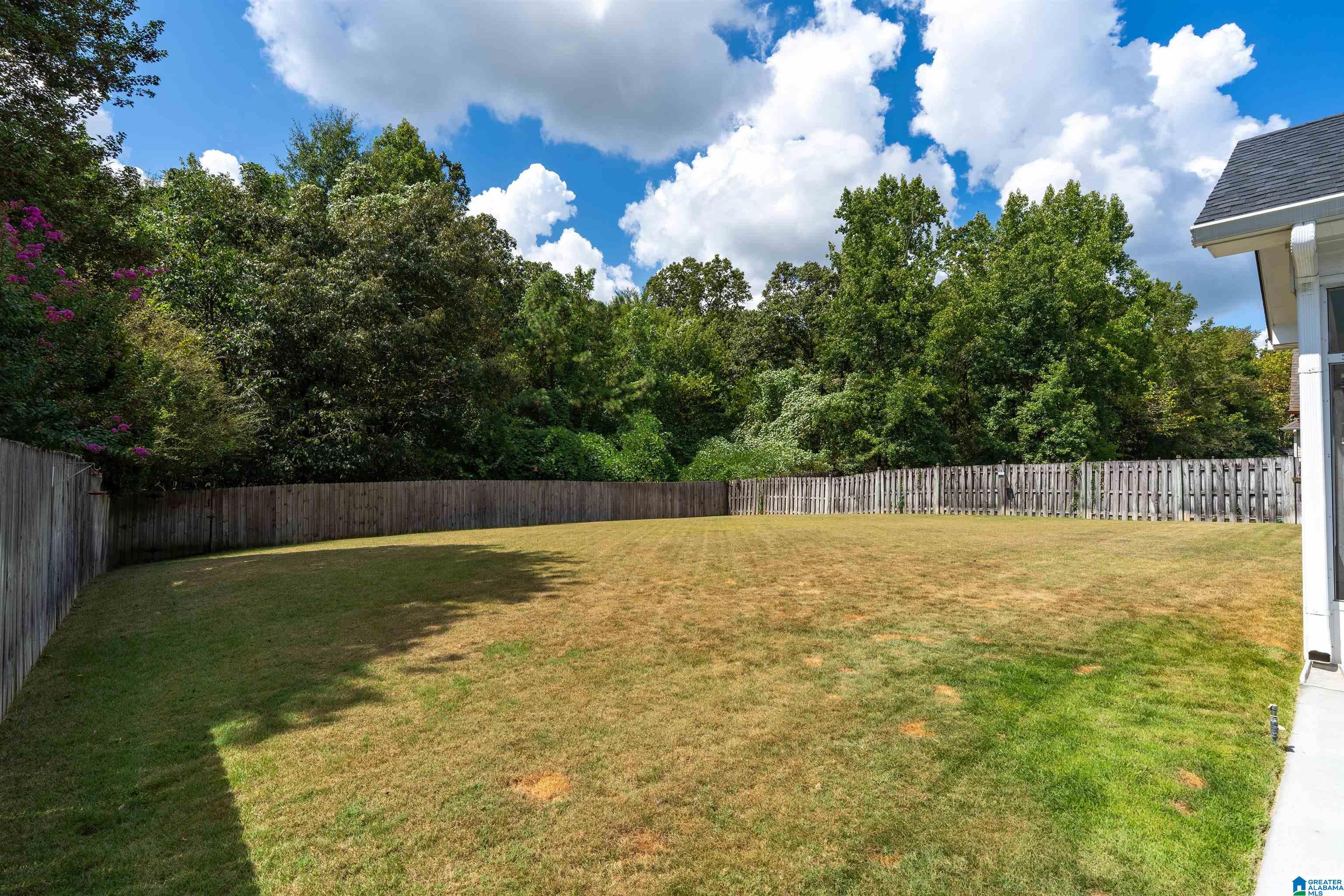 Photo 4 of Single family home for sale at 878 Mcallister Dr, Calera, AL 35040 | MLS# 21463954 | Listing updated on 2026-09-04