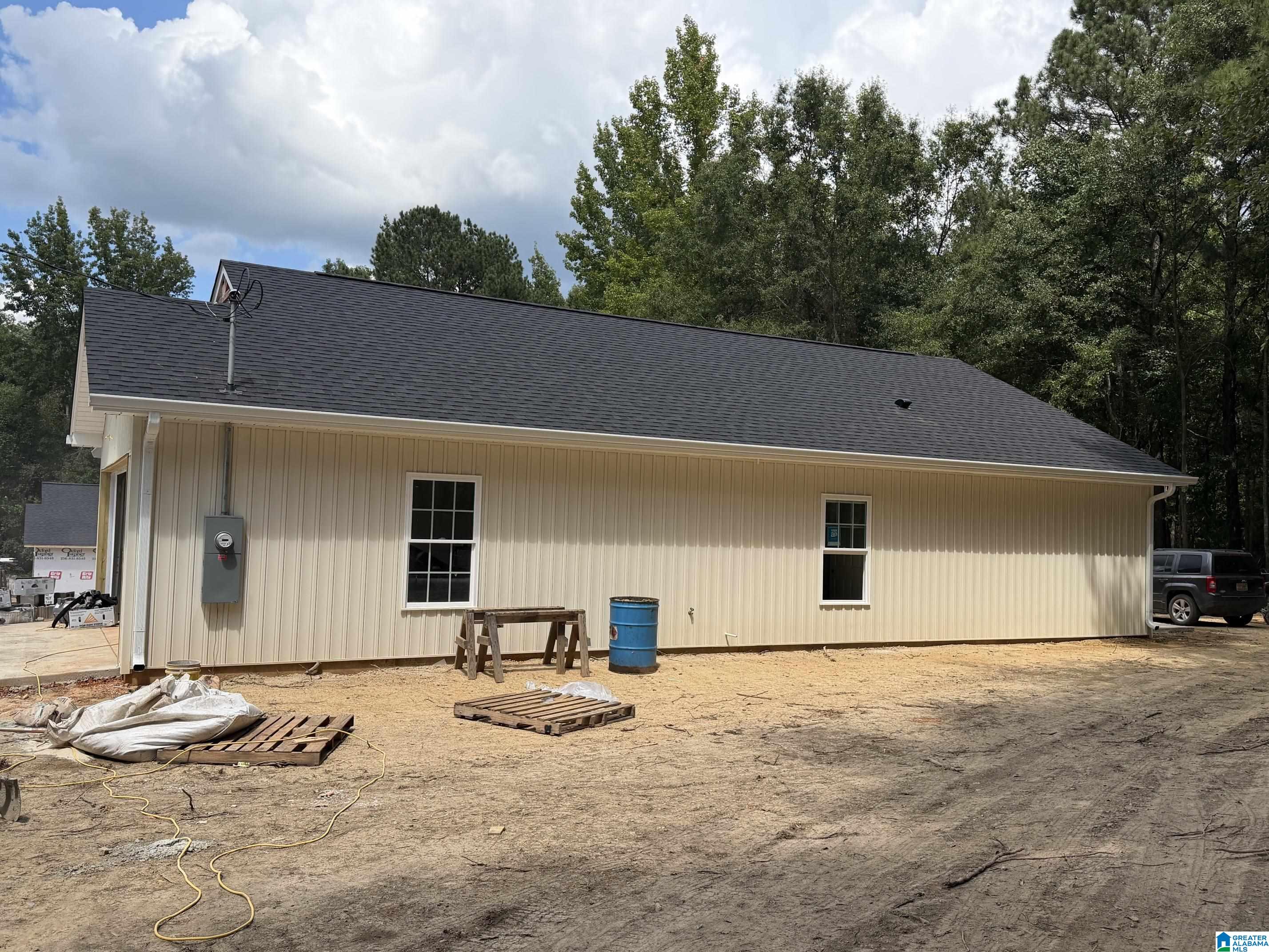 Photo 2 of Single family home for sale at 591 Roy Parris Rd, Jacksonville, AL 36265 | MLS# 21463955 | Listing updated on 2026-09-04