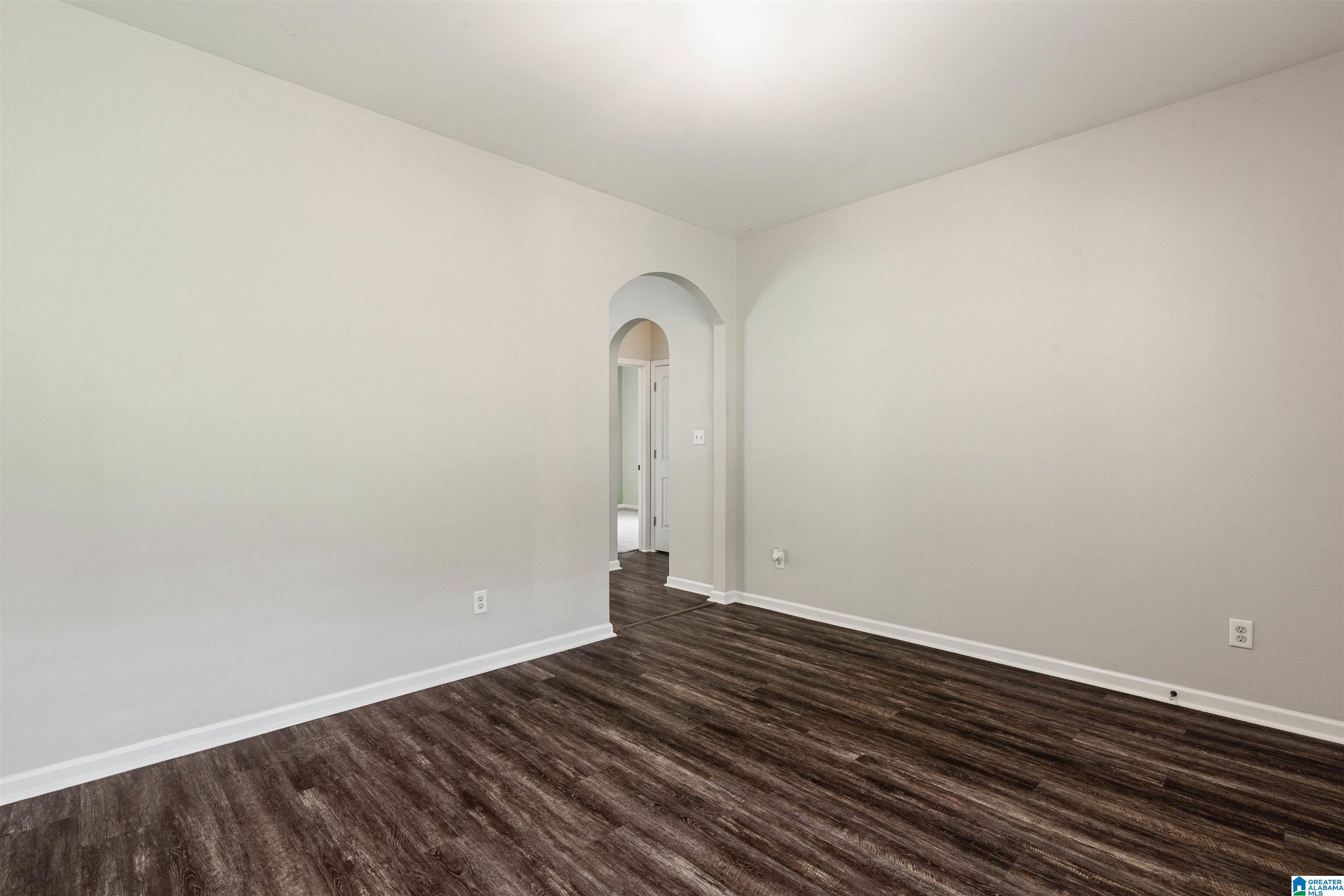Photo 4 of Single family home for sale at 1945 Lane Dr, Leeds, AL 35094 | MLS# 21463963 | Listing updated on 2026-09-18
