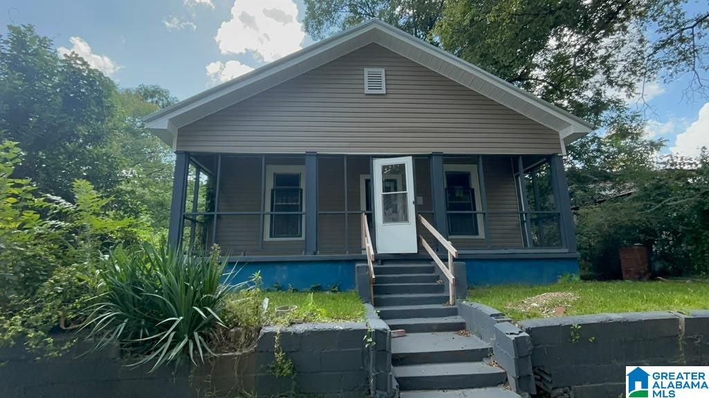 Photo 1 of Single family home for sale at 1608 18th Place N, Birmingham, AL 35234 | MLS# 21463965 | Listing updated on 2026-09-04