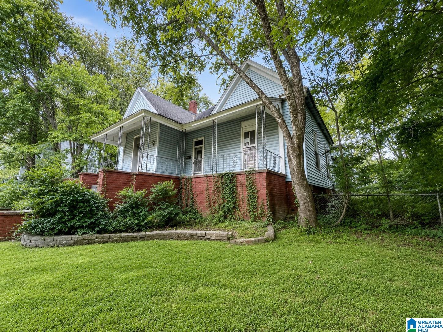 Photo 2 of Single family home for sale at 2529 20th Street, Birmingham, AL 35208 | MLS# 21463969 | Listing updated on 2026-09-04