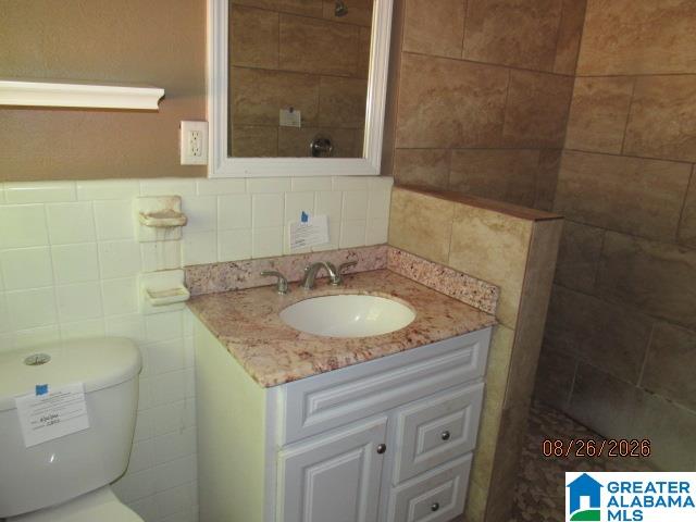 Photo 2 of Sale Pending at 704 Sundale Dr, Birmingham, AL 35235 | MLS# 21463970 | Listing updated on 2026-09-15